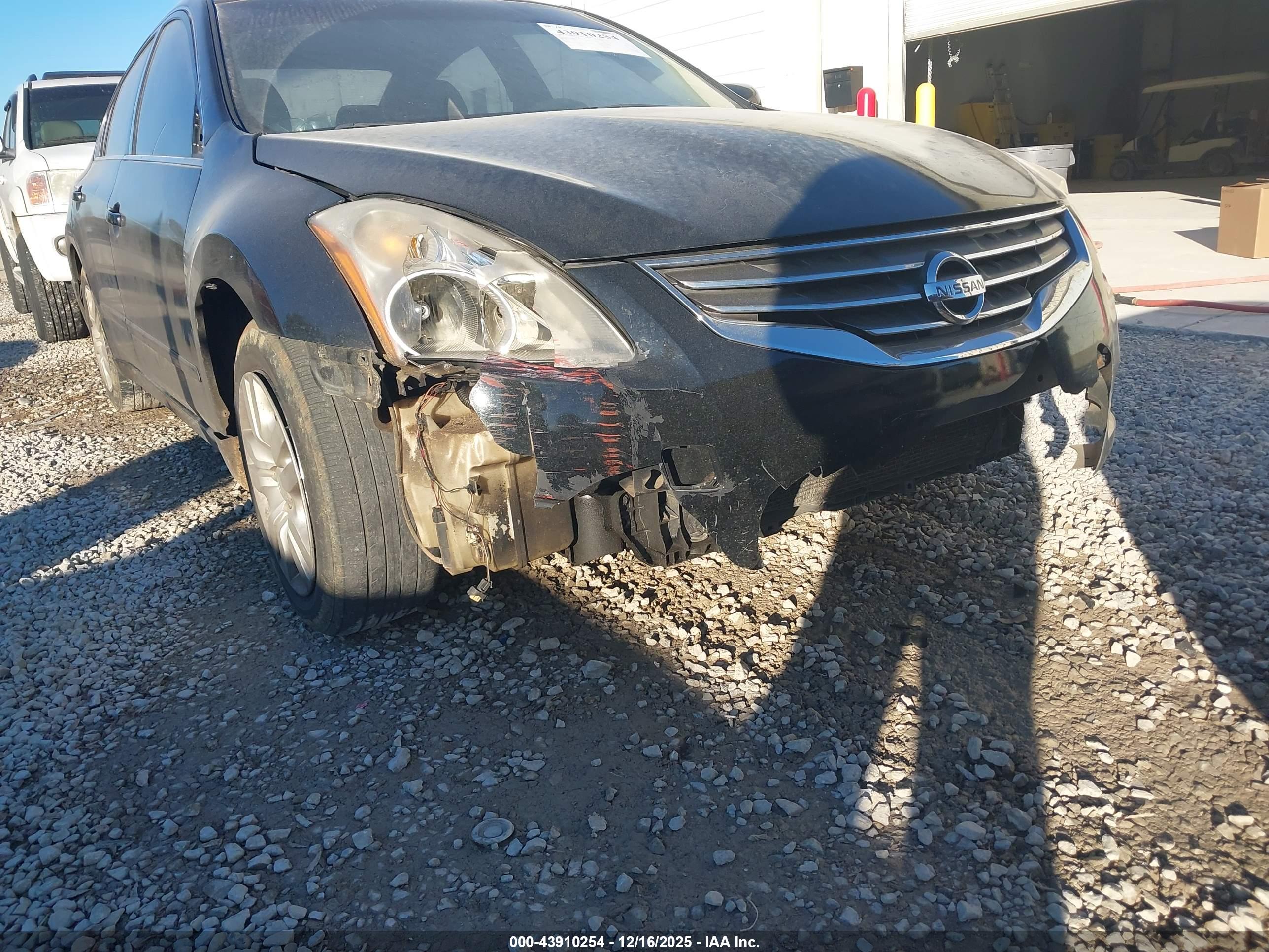 NISSAN ALTIMA image 6
