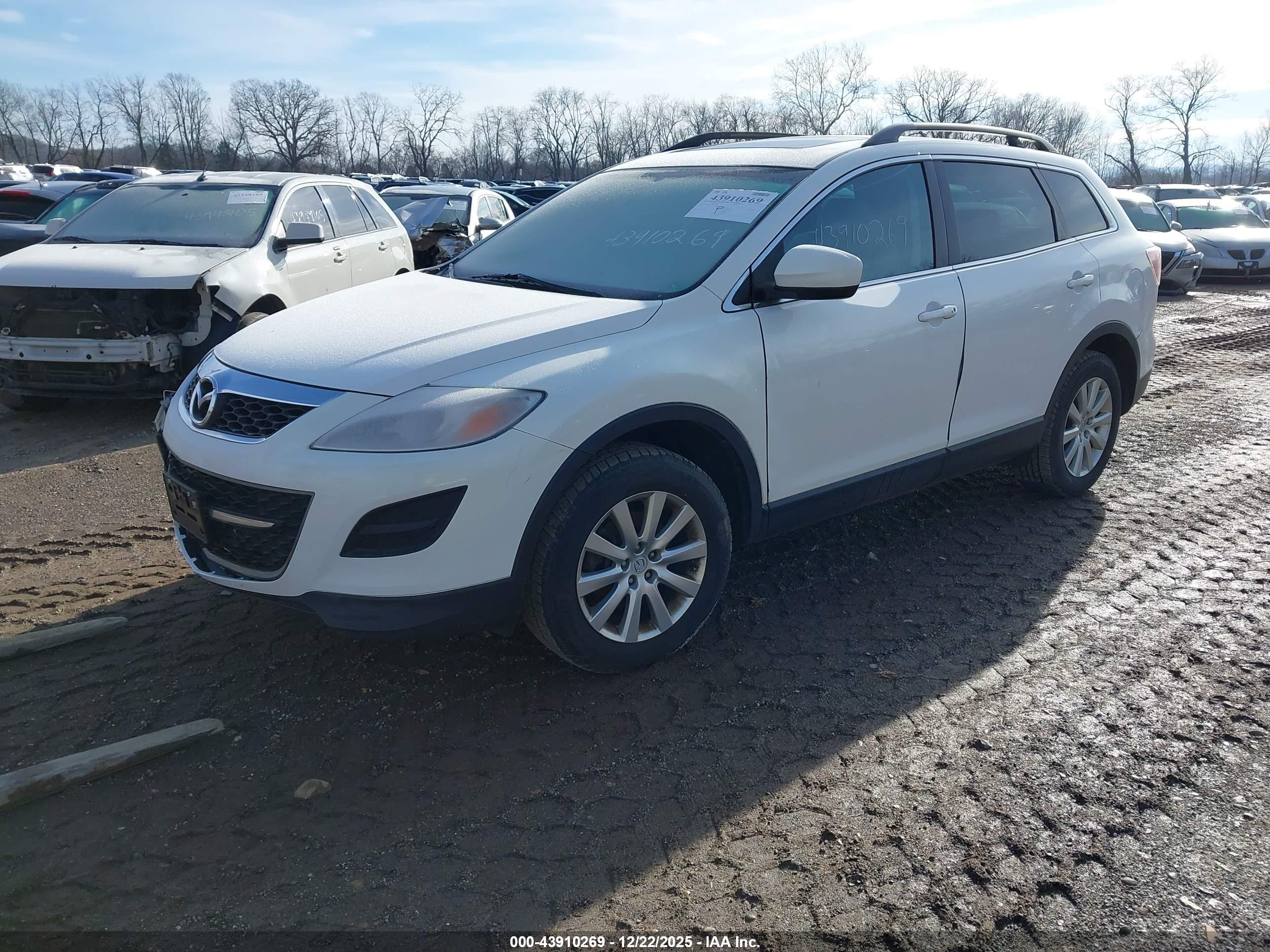 MAZDA CX-9 image 2