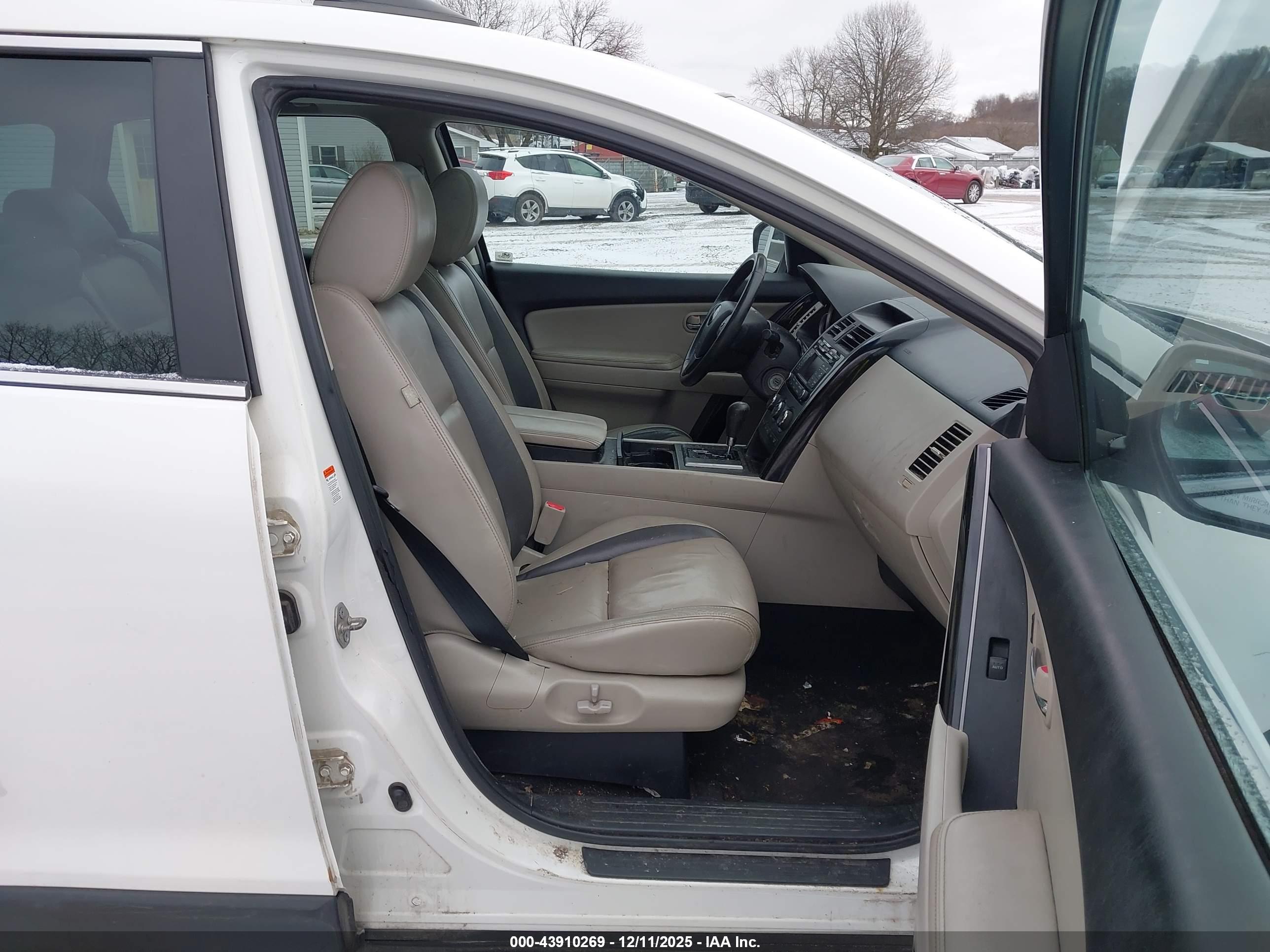 MAZDA CX-9 image 5