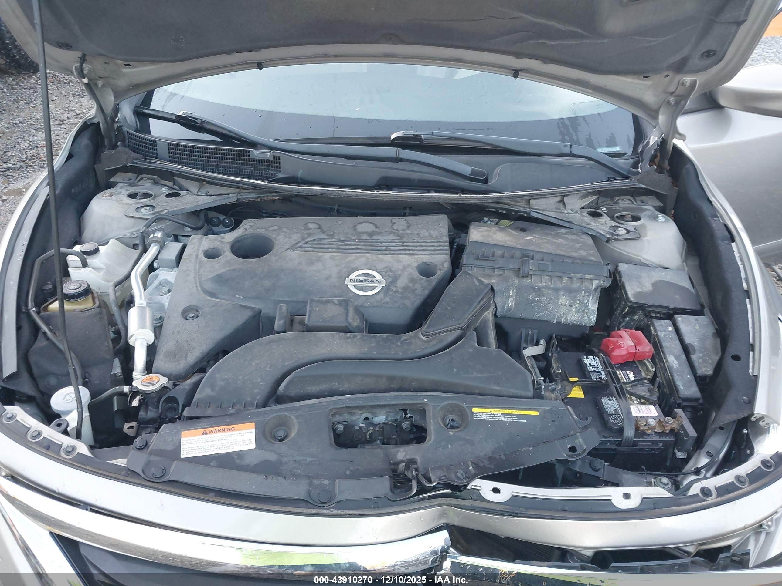 NISSAN ALTIMA image 10