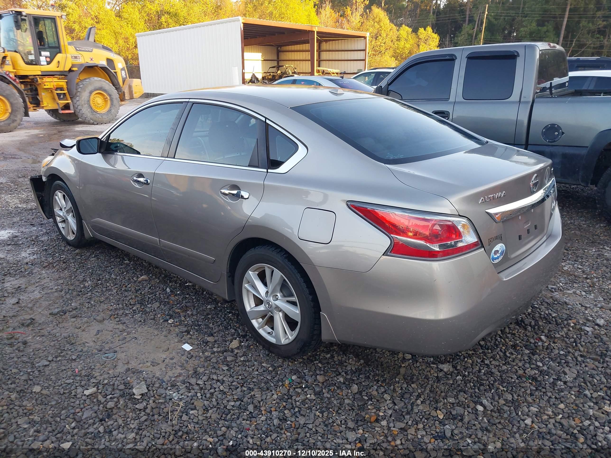 NISSAN ALTIMA image 3