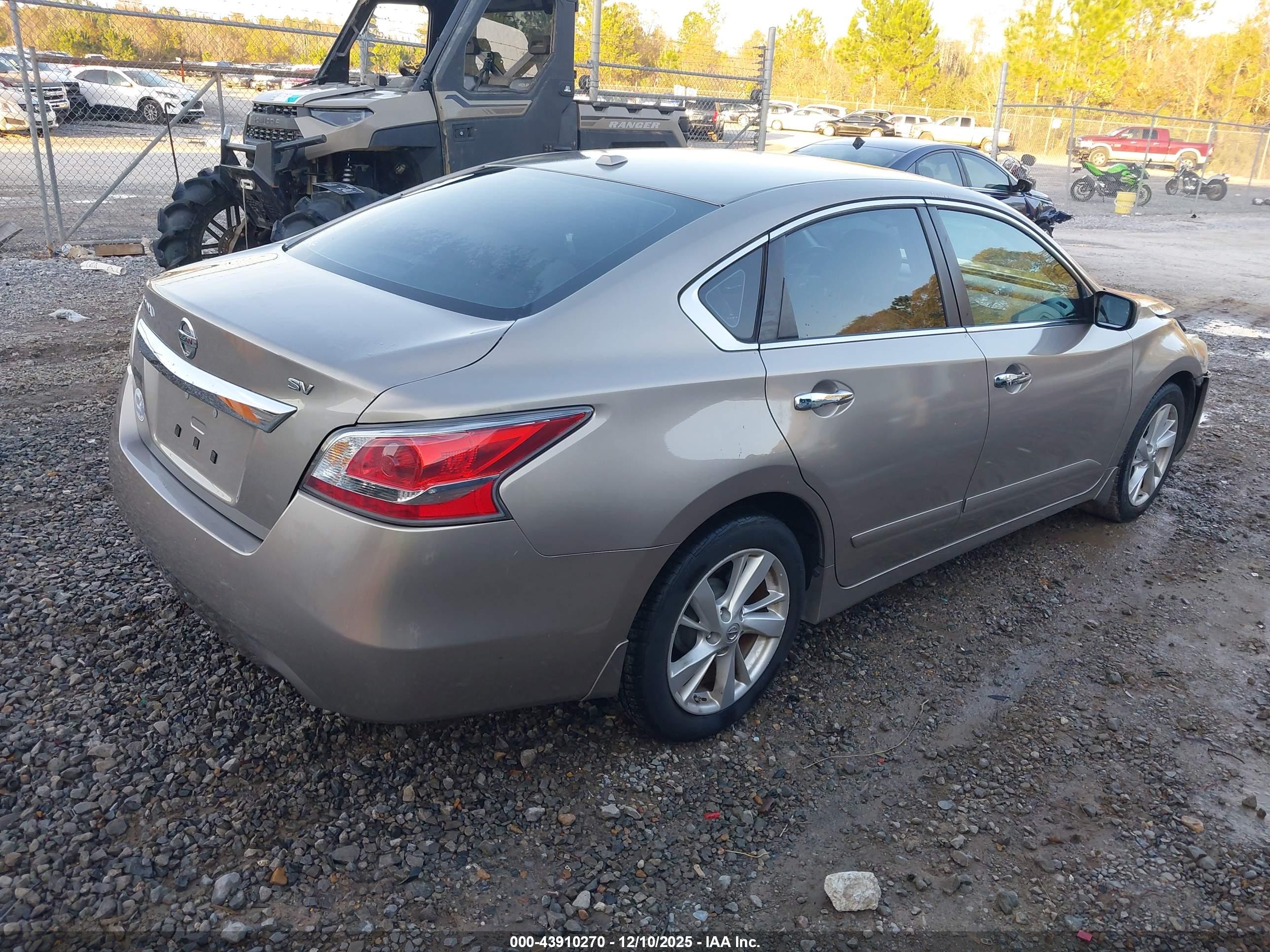NISSAN ALTIMA image 4