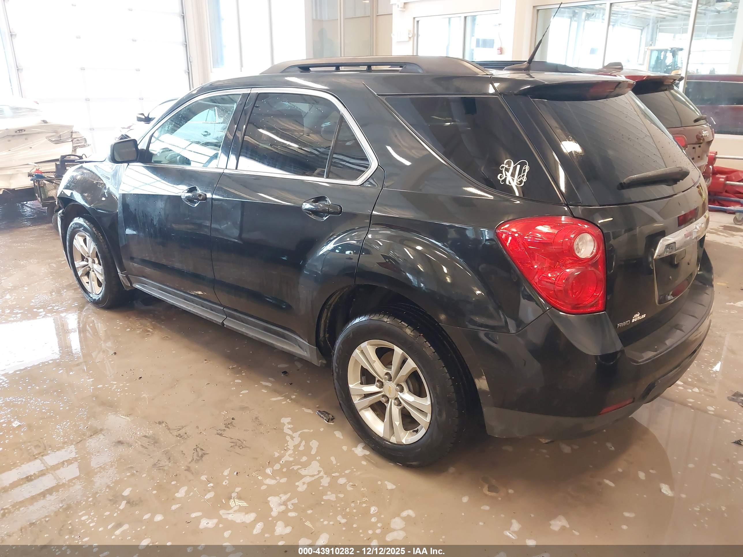 CHEVROLET EQUINOX image 3