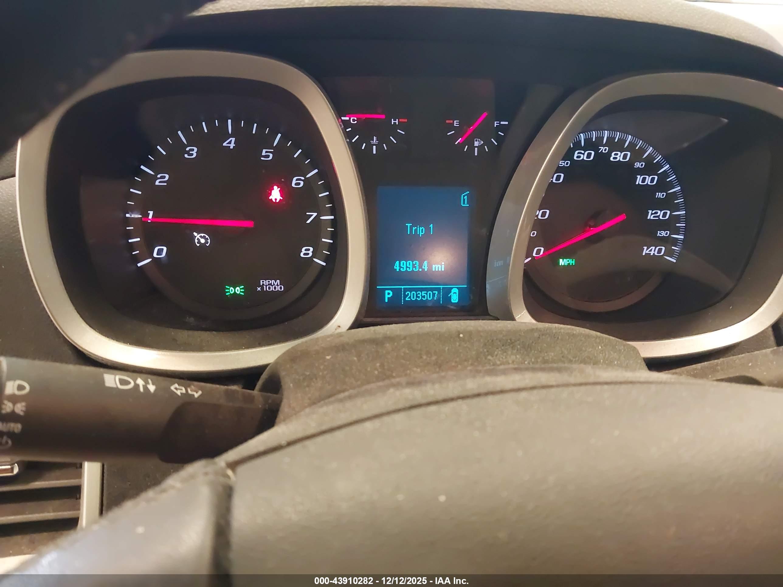 CHEVROLET EQUINOX image 7