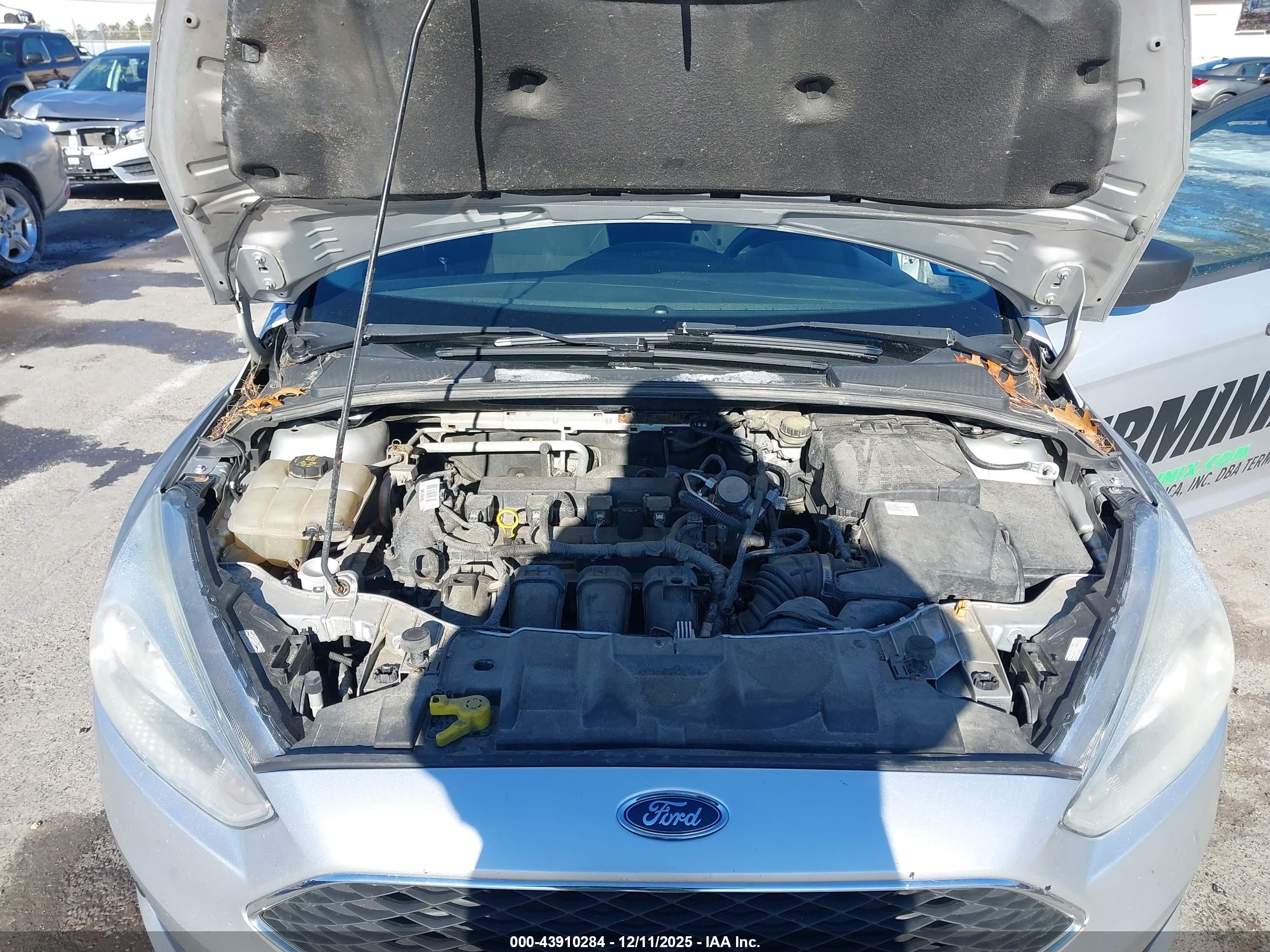 FORD FOCUS image 10