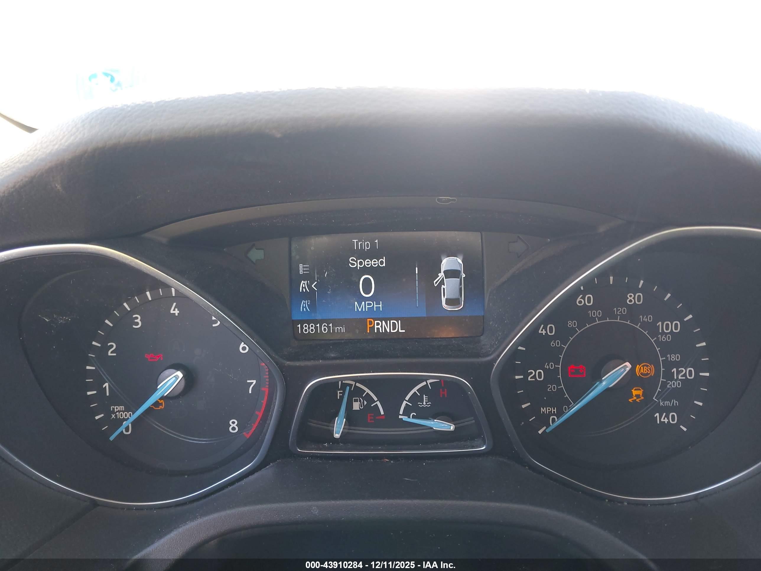 FORD FOCUS image 7