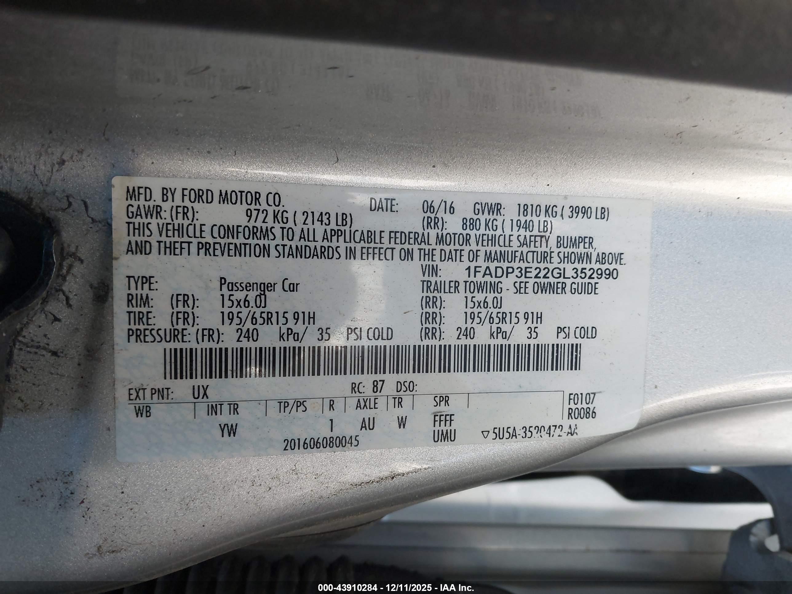 FORD FOCUS image 9