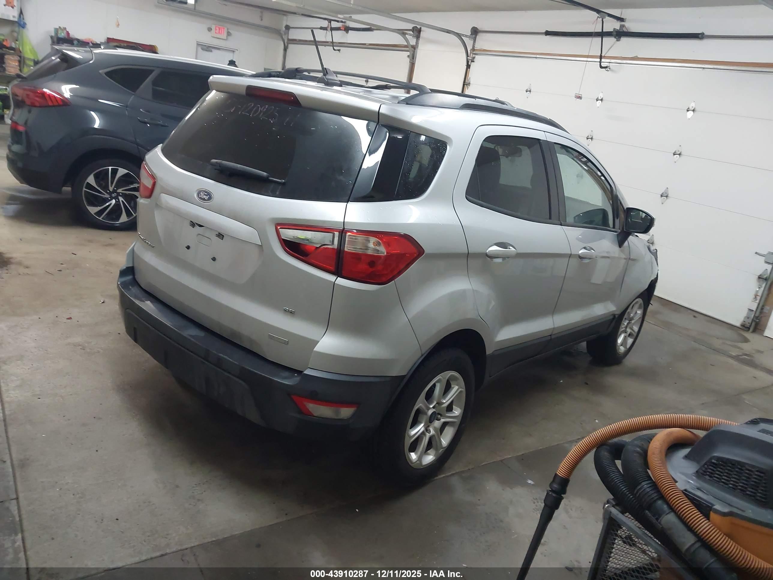 FORD ECOSPORT image 4
