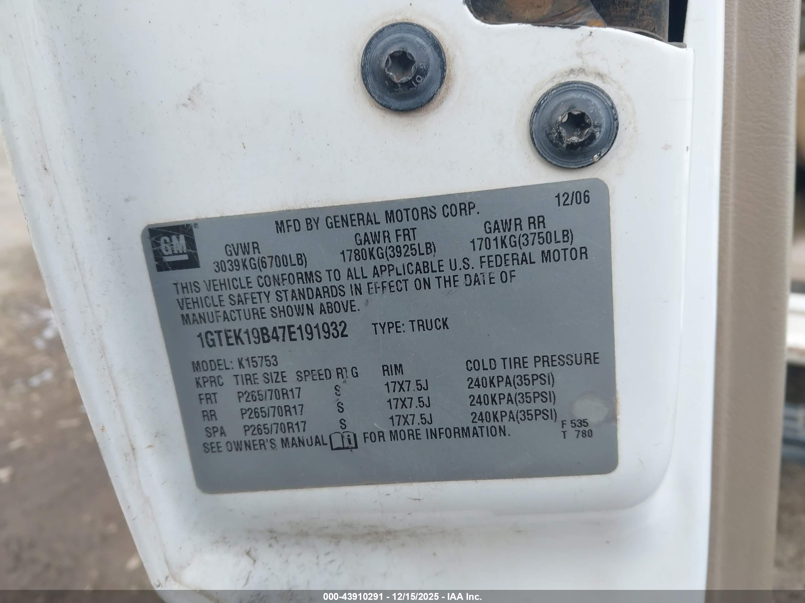GMC SIERRA image 9