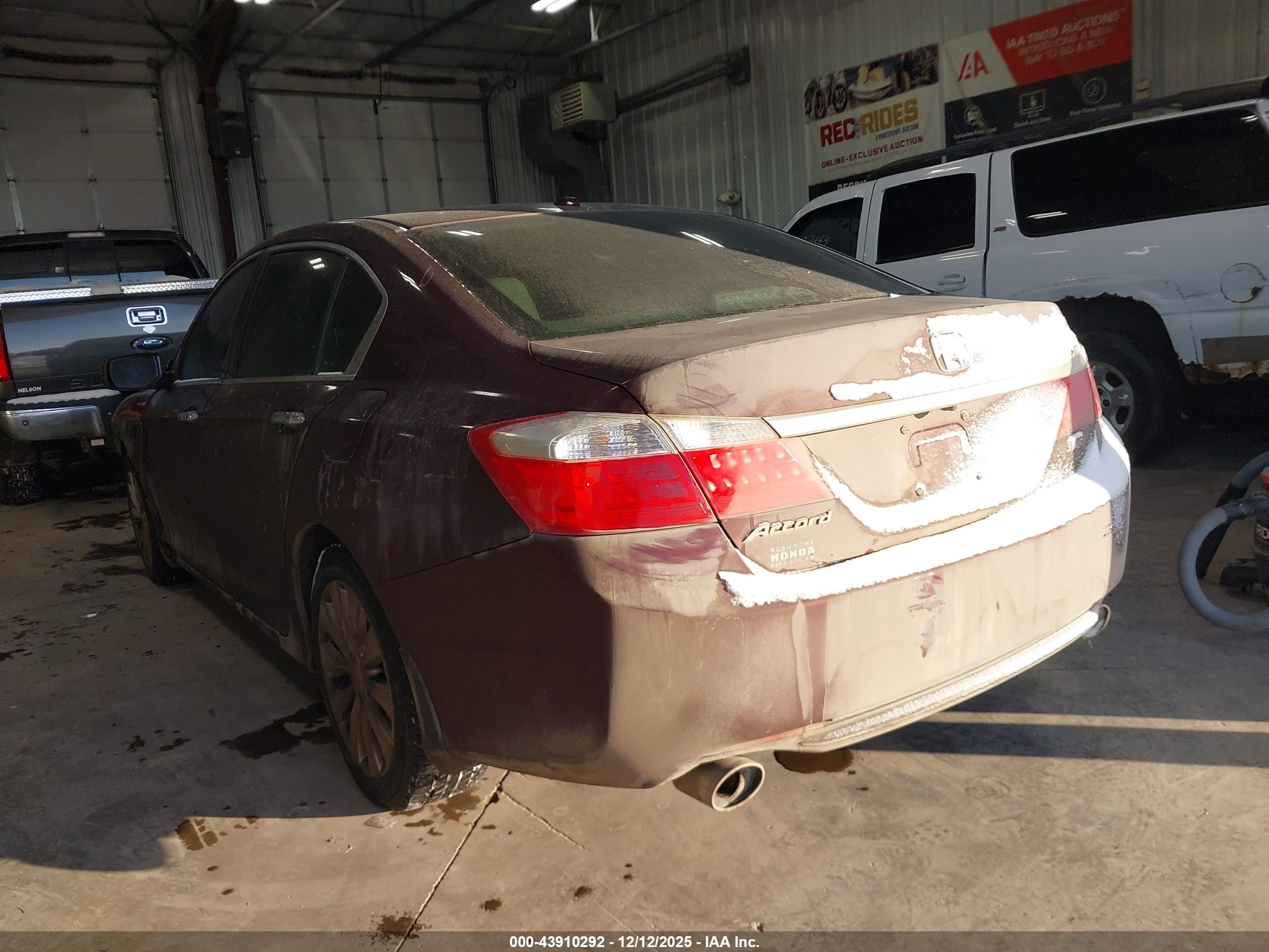 HONDA ACCORD image 3