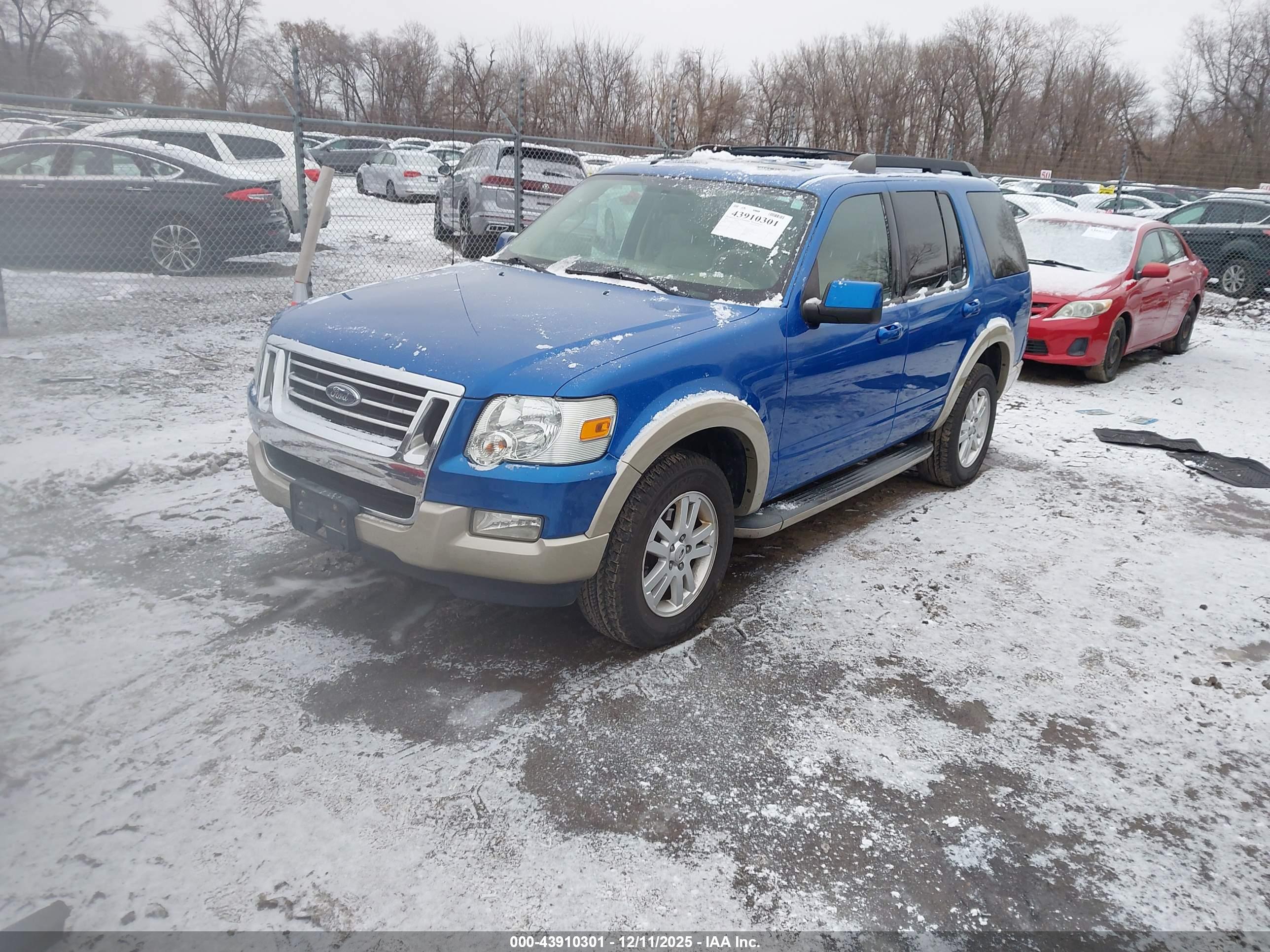 FORD EXPLORER image 2