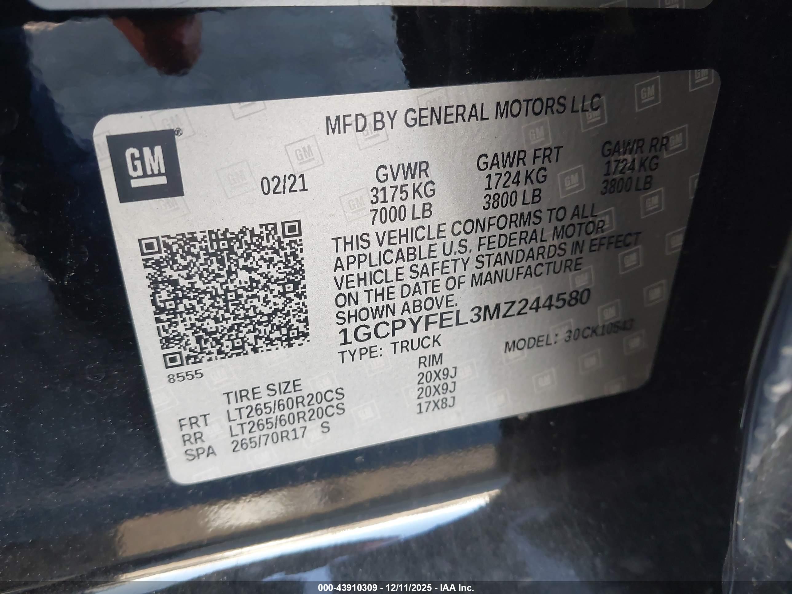 CHEVROLET SILVERADO image 9