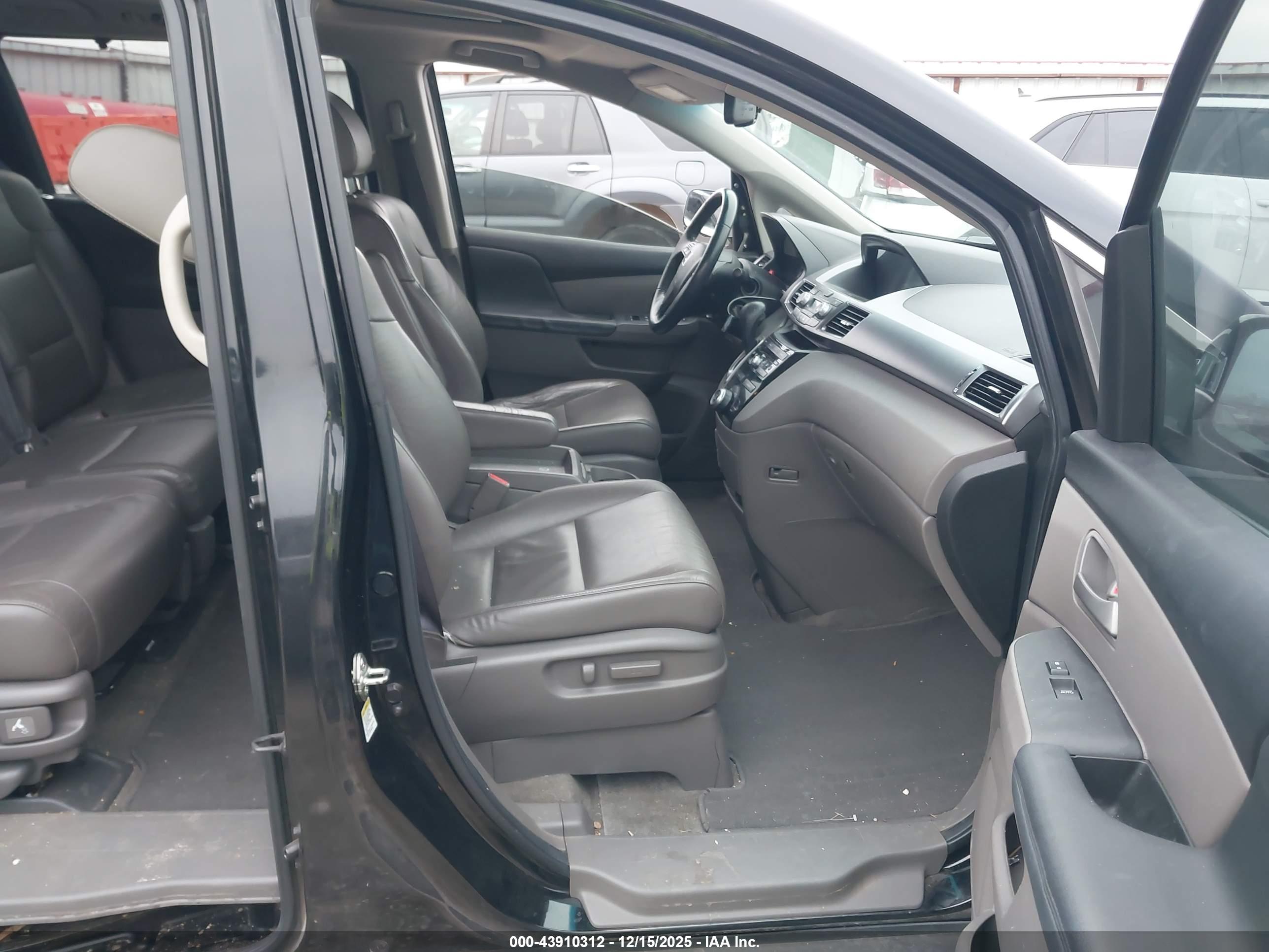 HONDA ODYSSEY image 5
