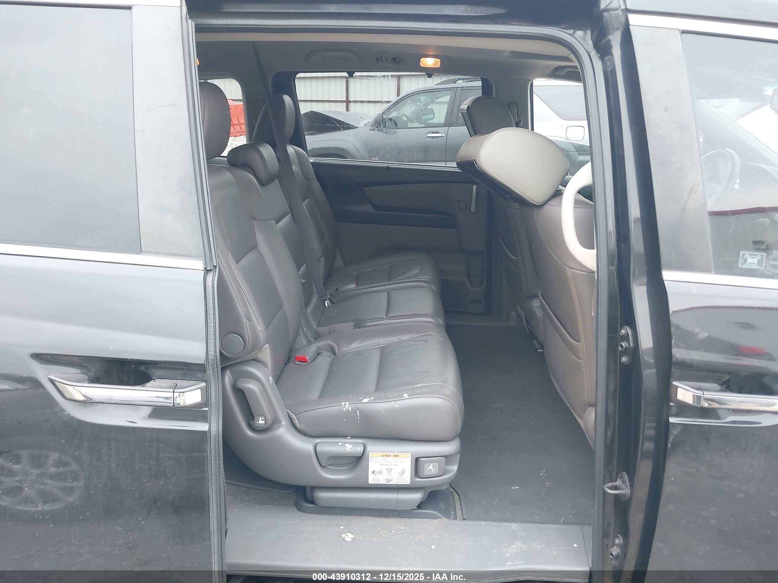 HONDA ODYSSEY image 8