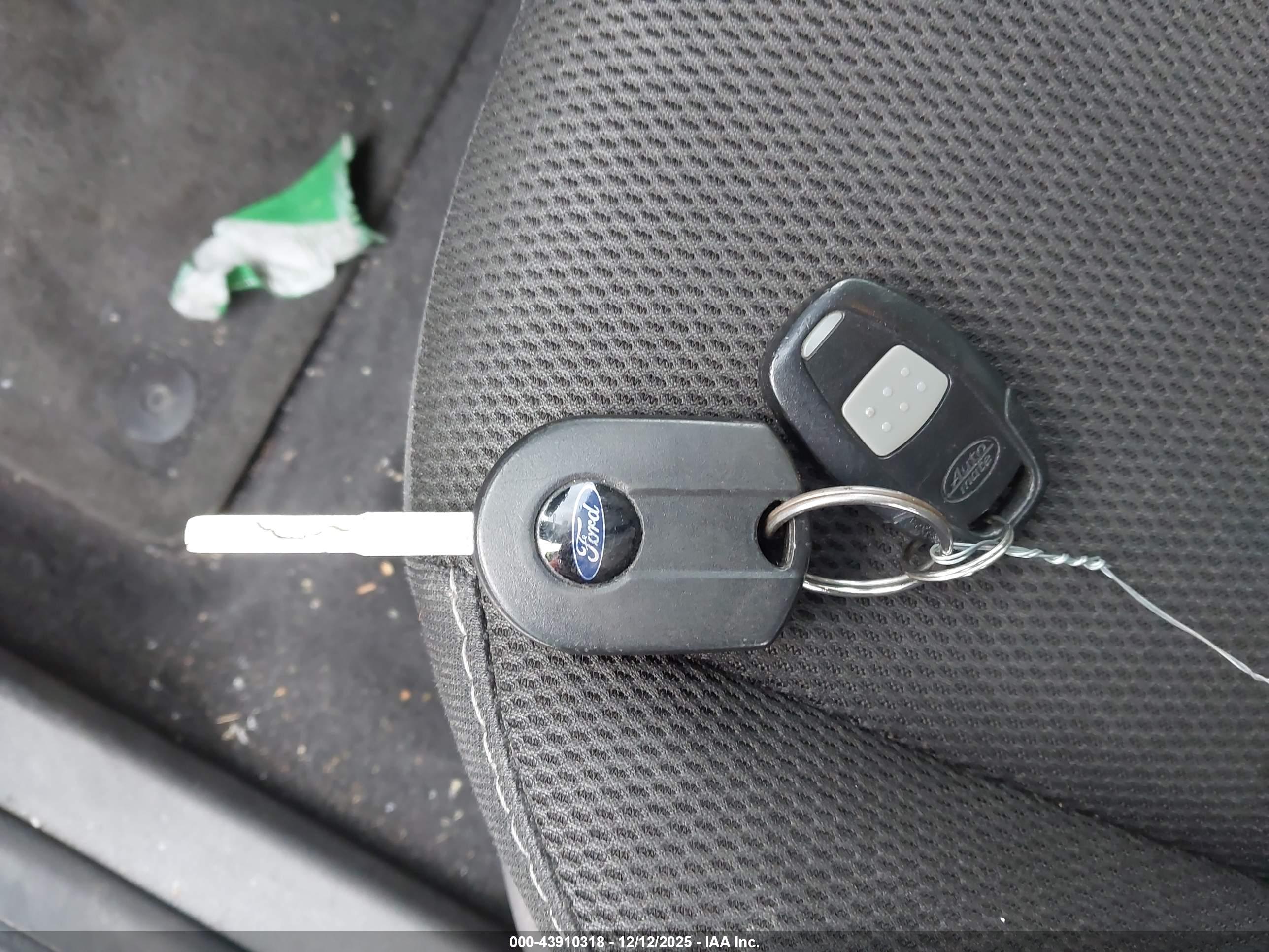 FORD FOCUS image 11