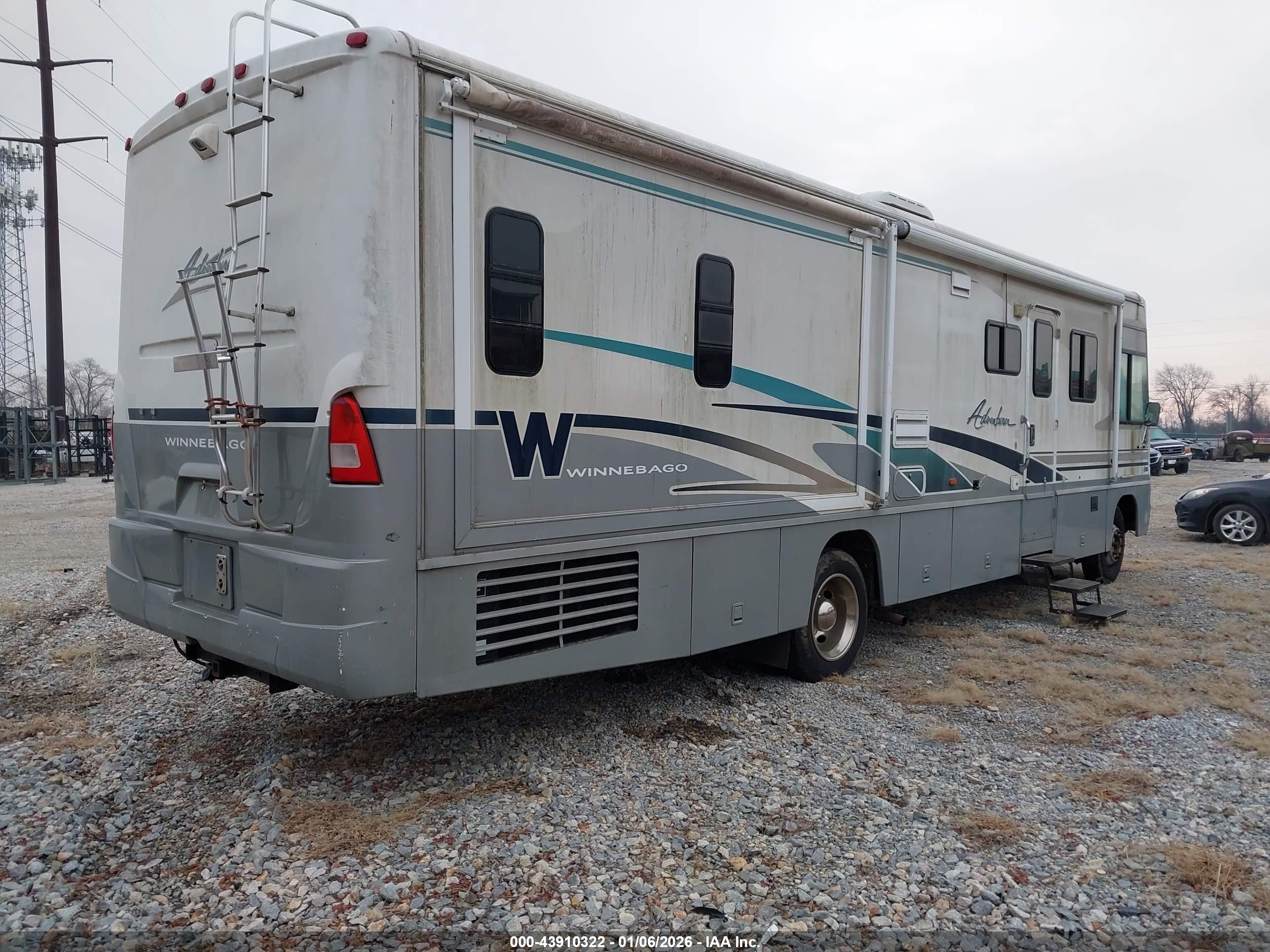 WORKHORSE CUSTOM image 4