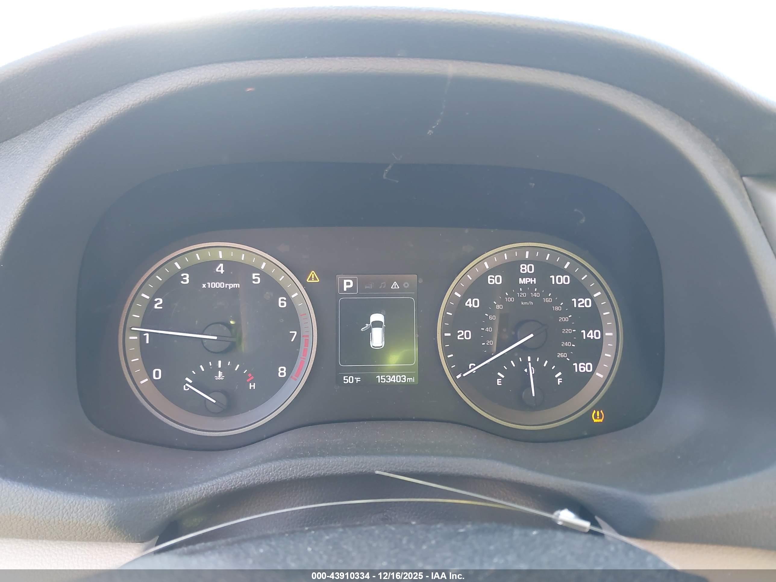 HYUNDAI TUCSON image 7