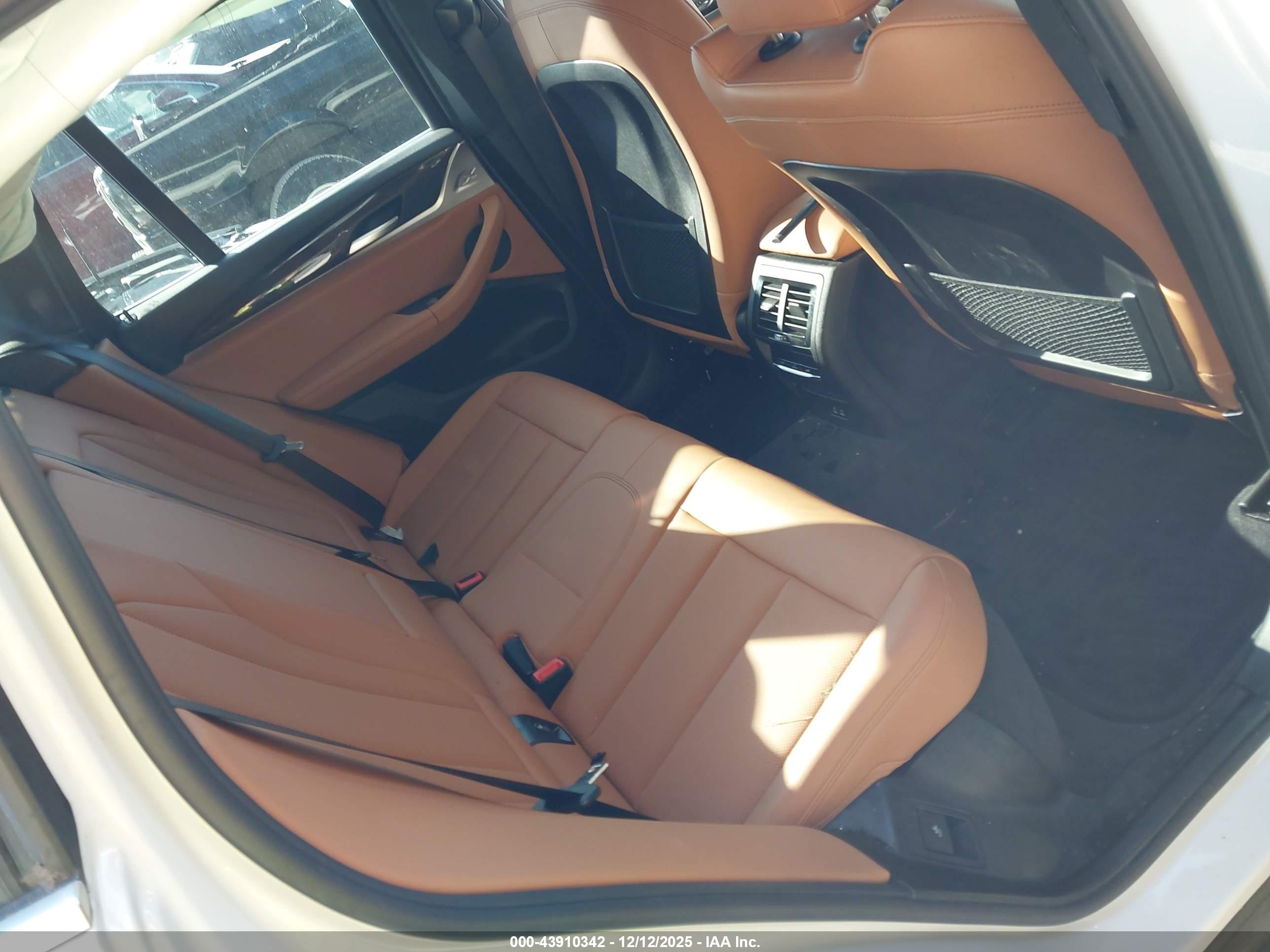 BMW X3 image 8