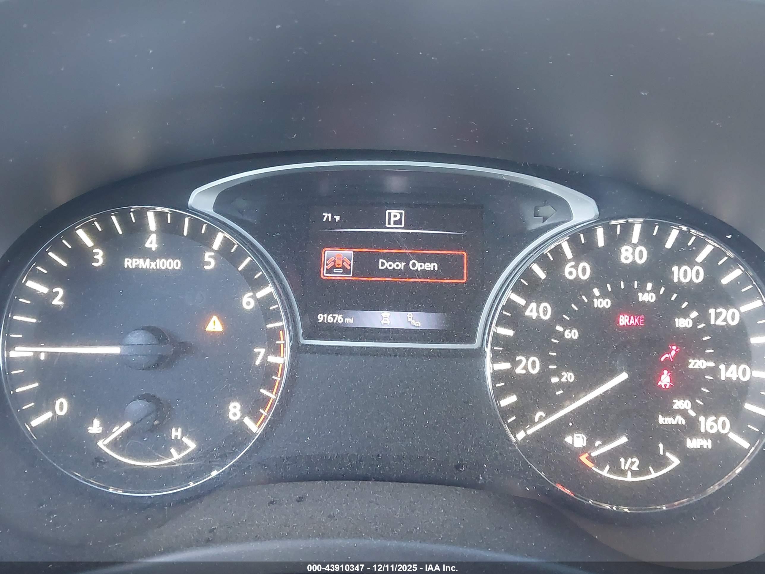 NISSAN PATHFINDER image 7