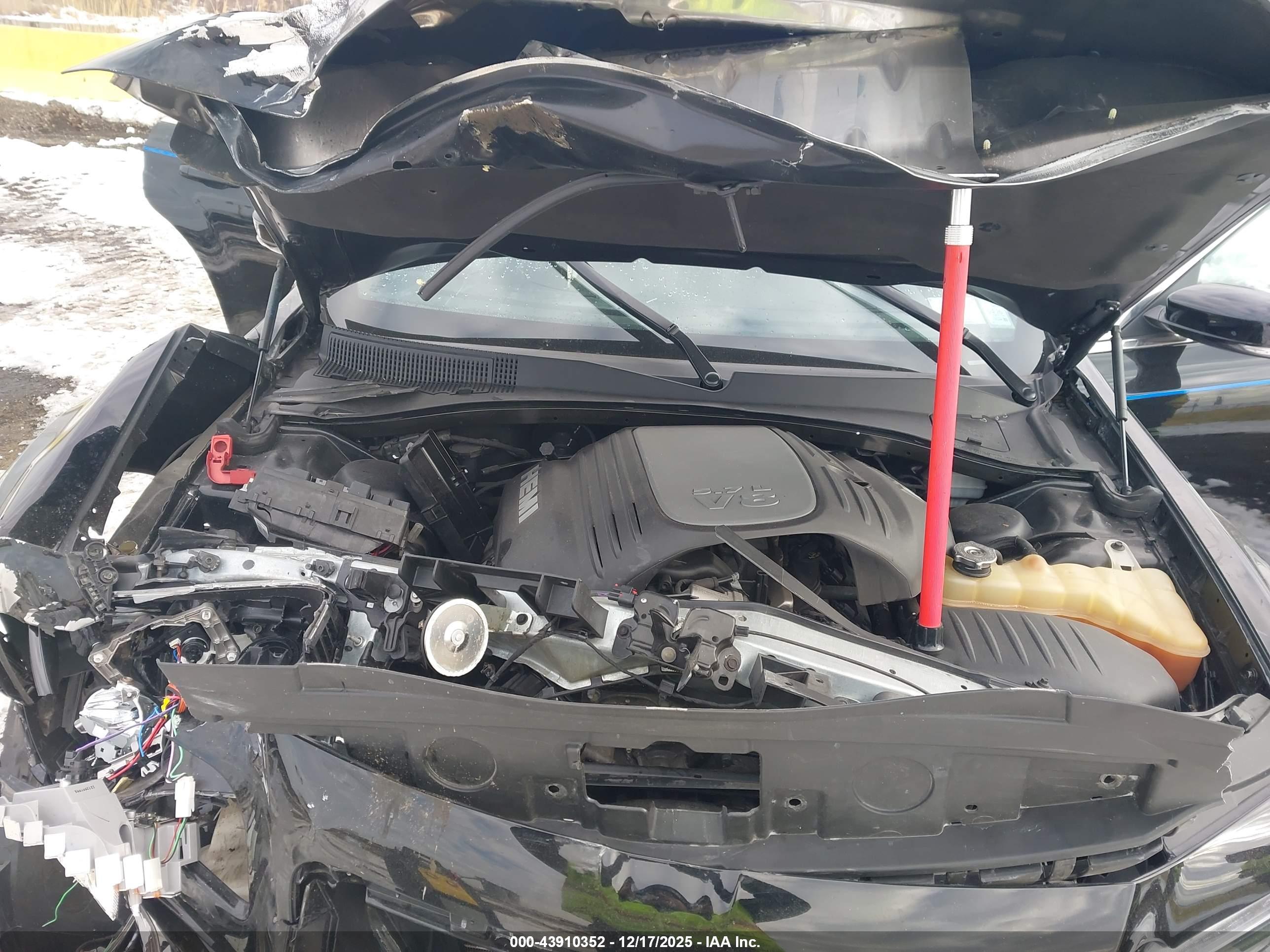 CHRYSLER 300 image 10