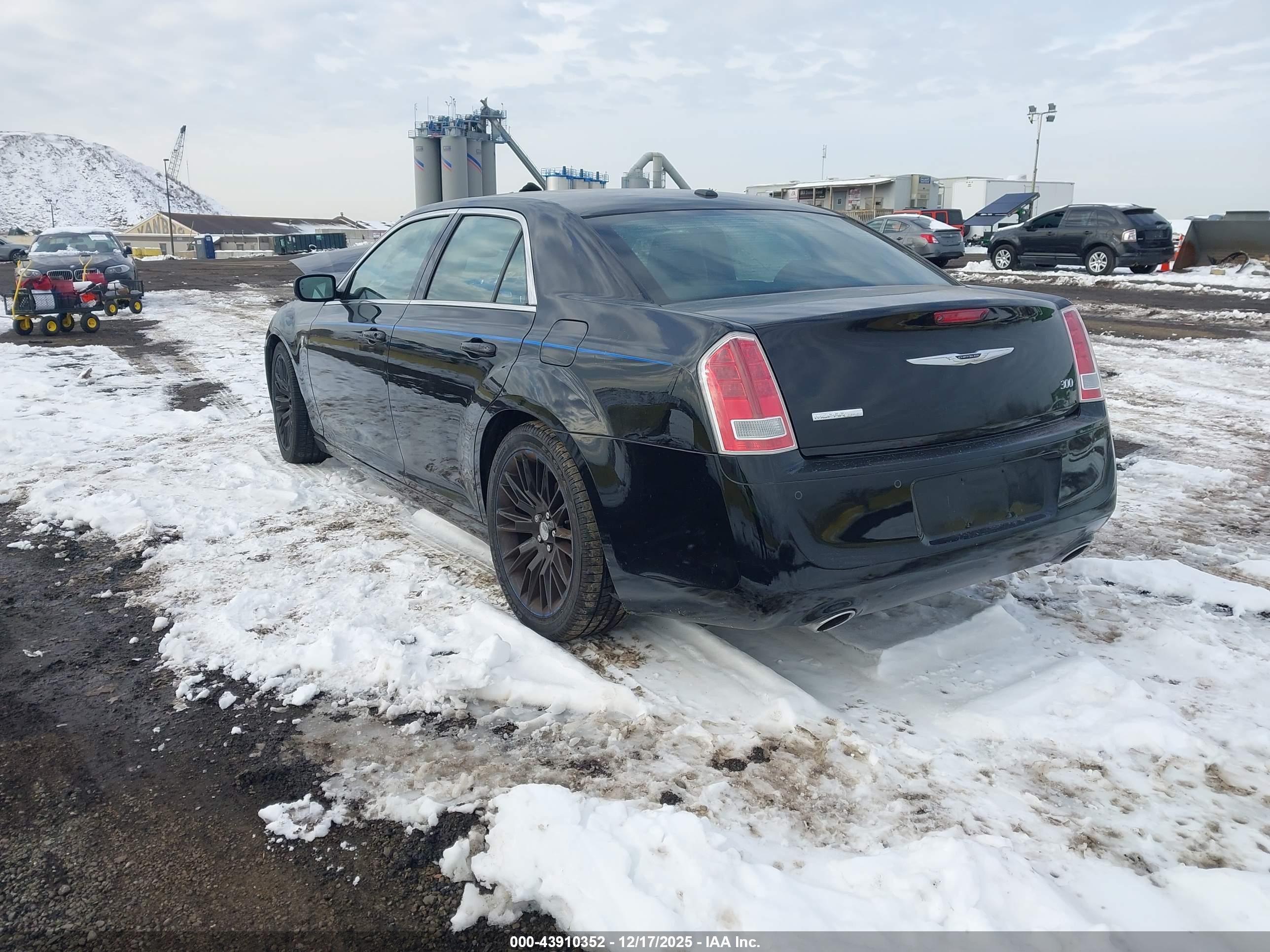 CHRYSLER 300 image 3