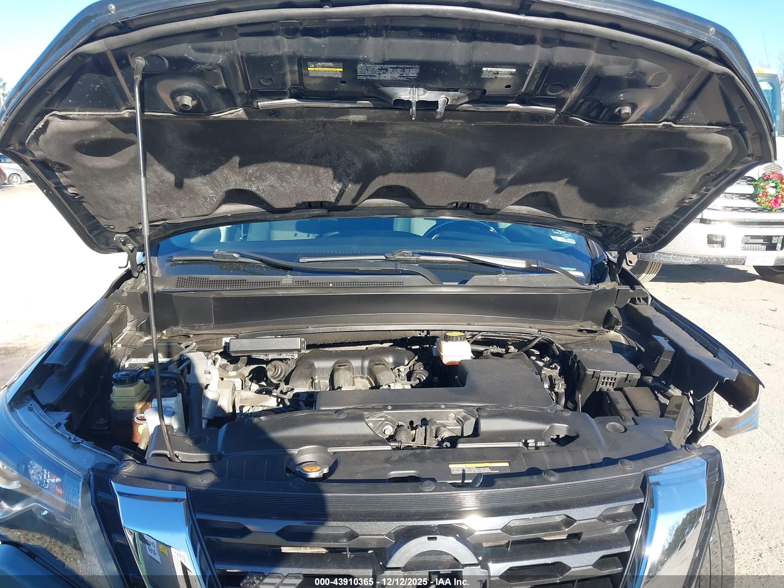NISSAN PATHFINDER image 10