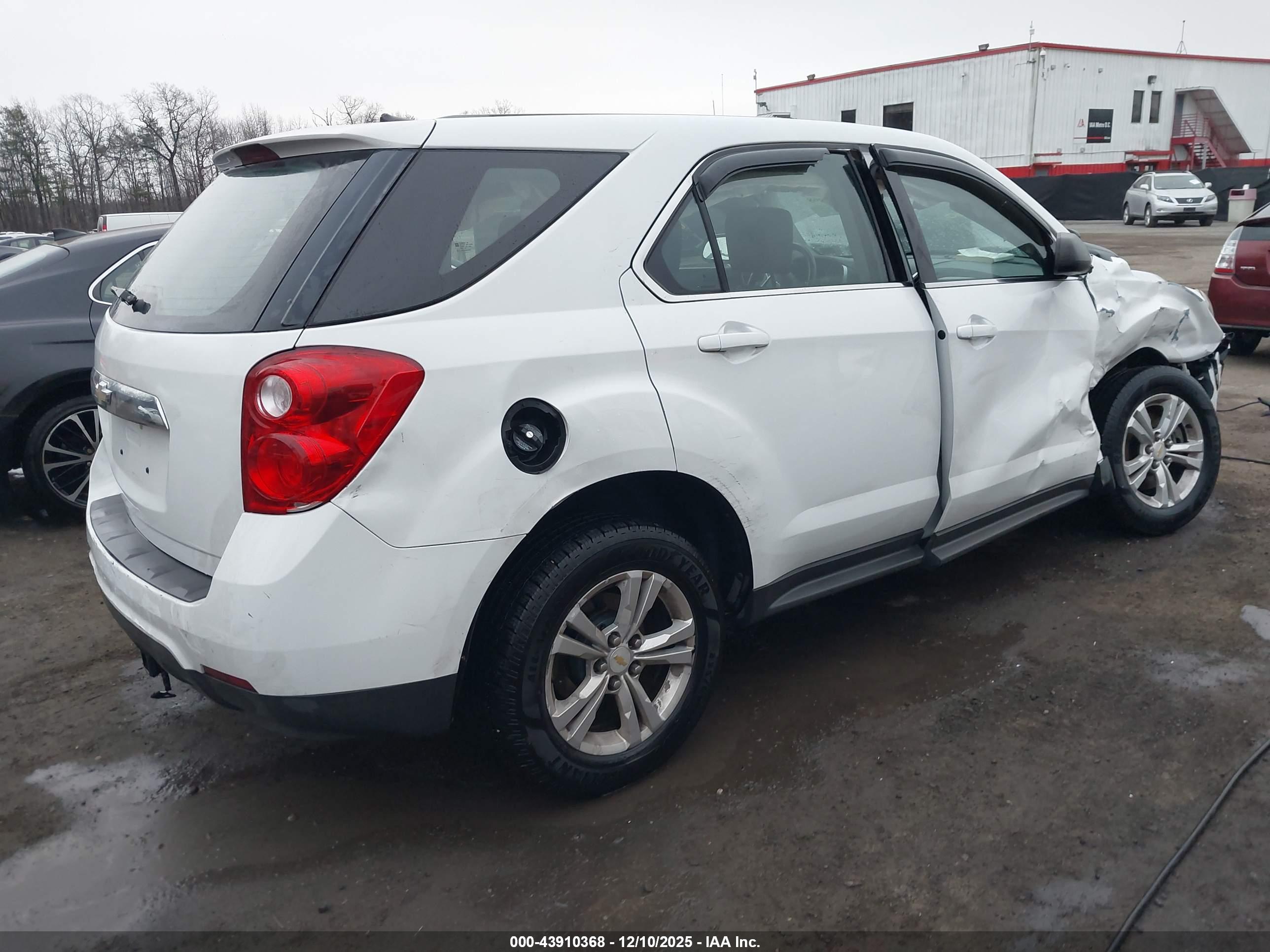 CHEVROLET EQUINOX image 4