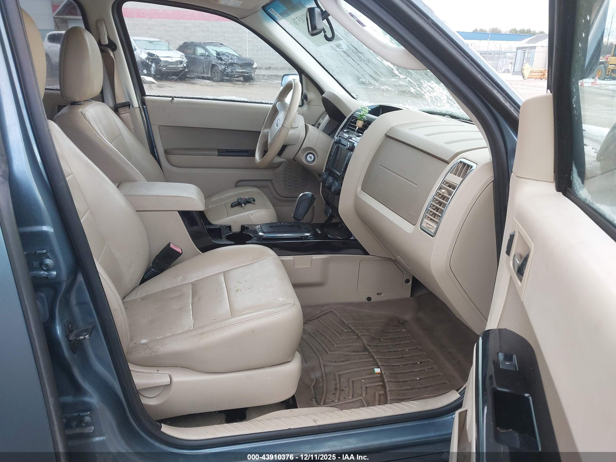 FORD ESCAPE image 5