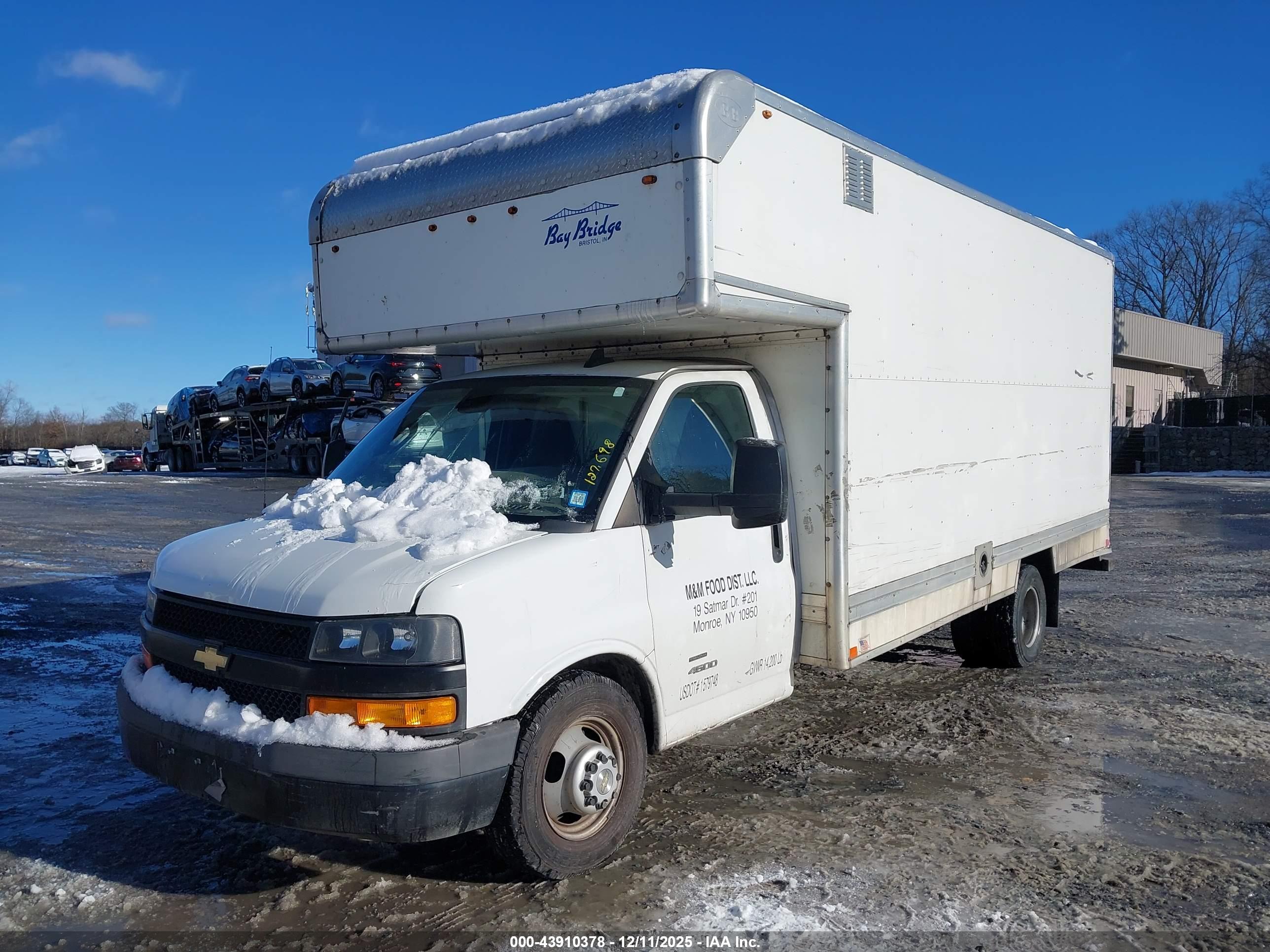 CHEVROLET EXPRESS image 2