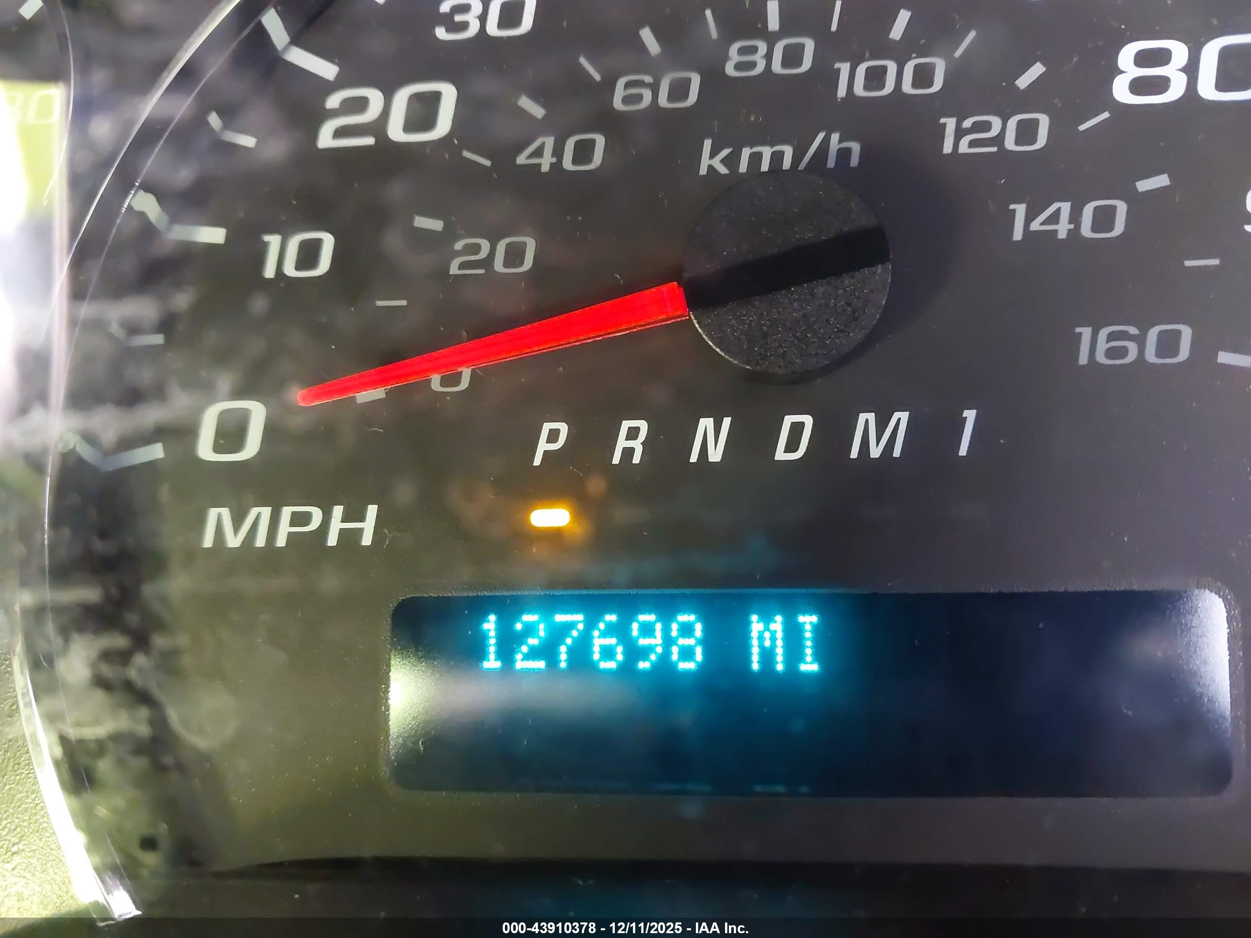 CHEVROLET EXPRESS image 6