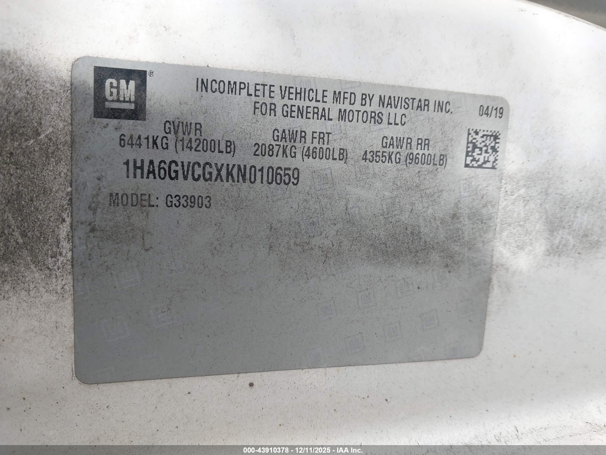 CHEVROLET EXPRESS image 9
