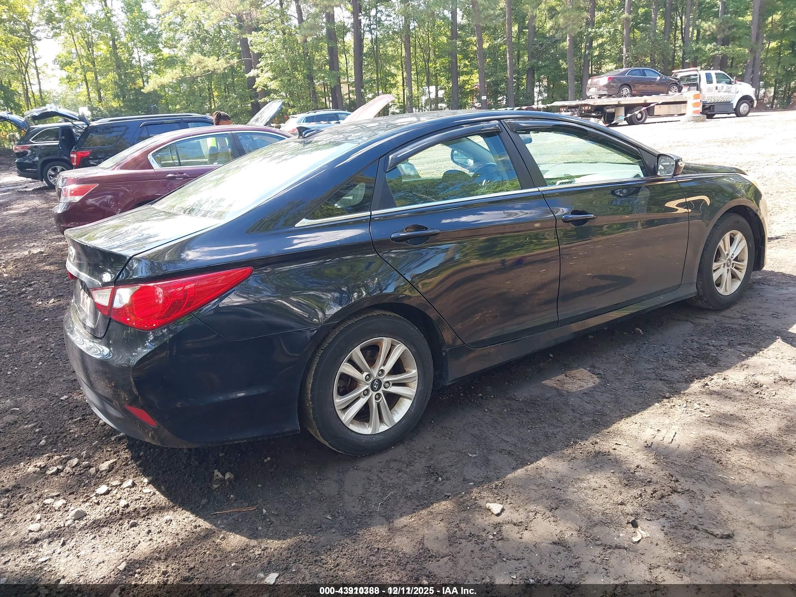 HYUNDAI SONATA image 4