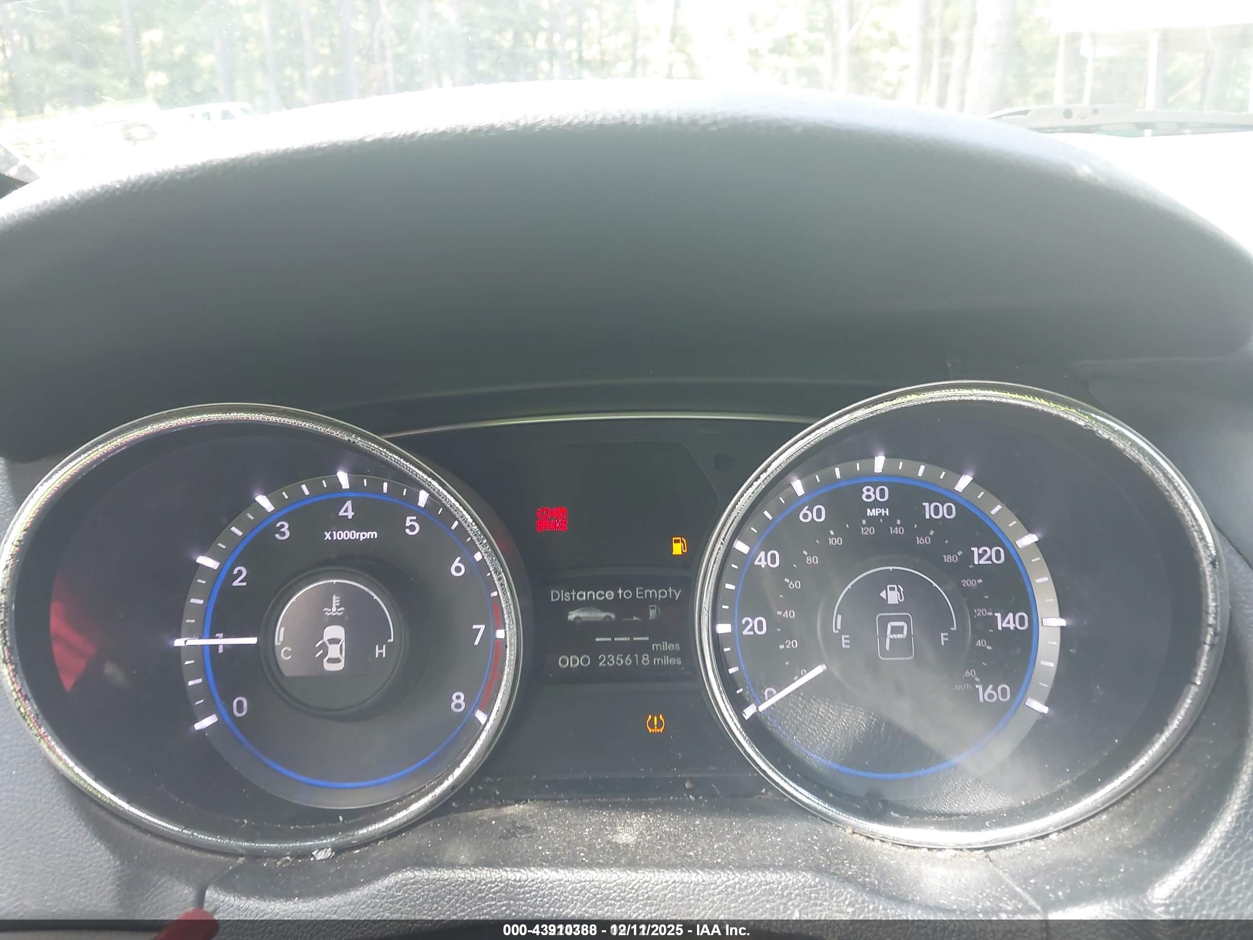HYUNDAI SONATA image 7