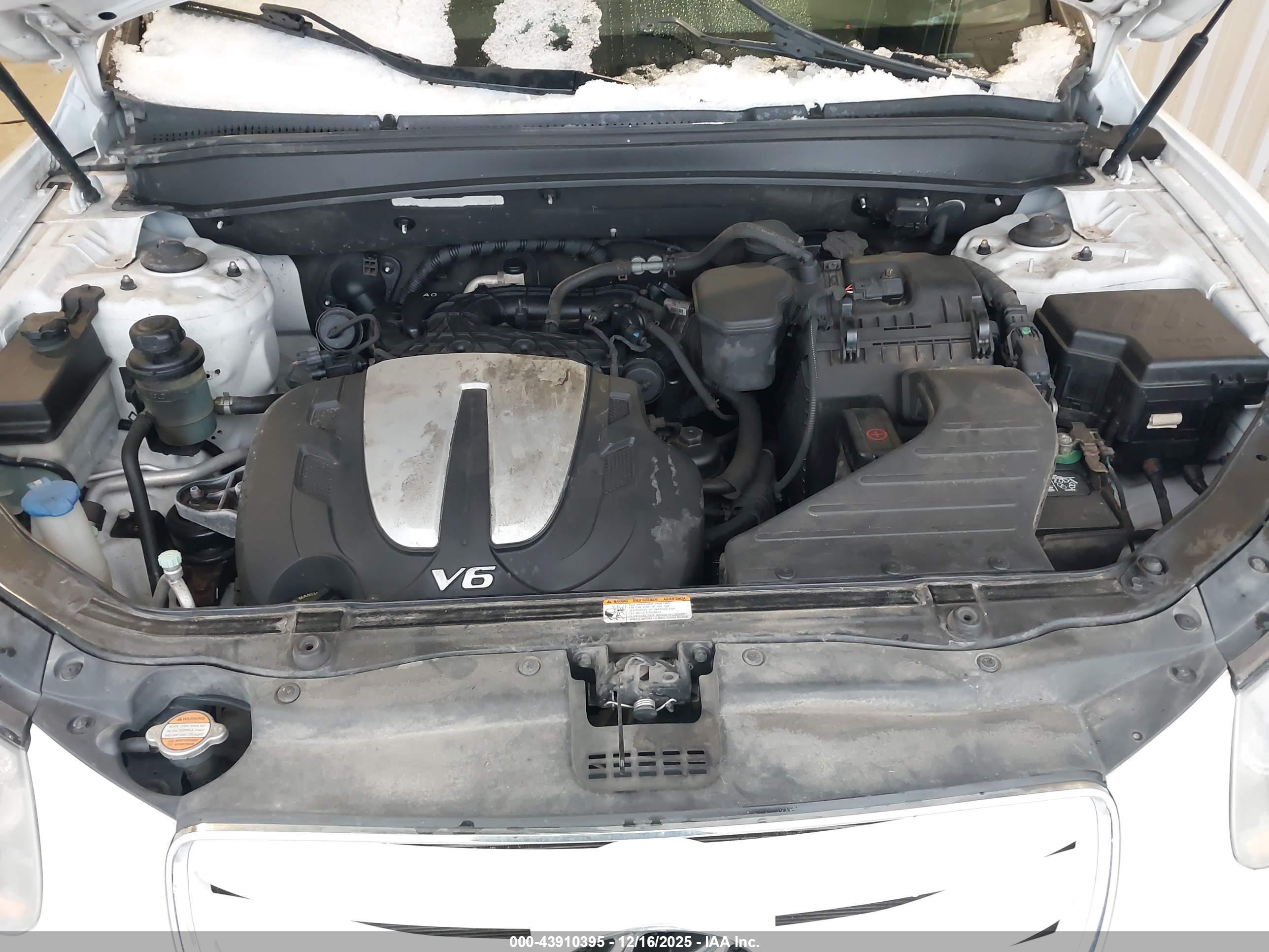 HYUNDAI SANTA image 10