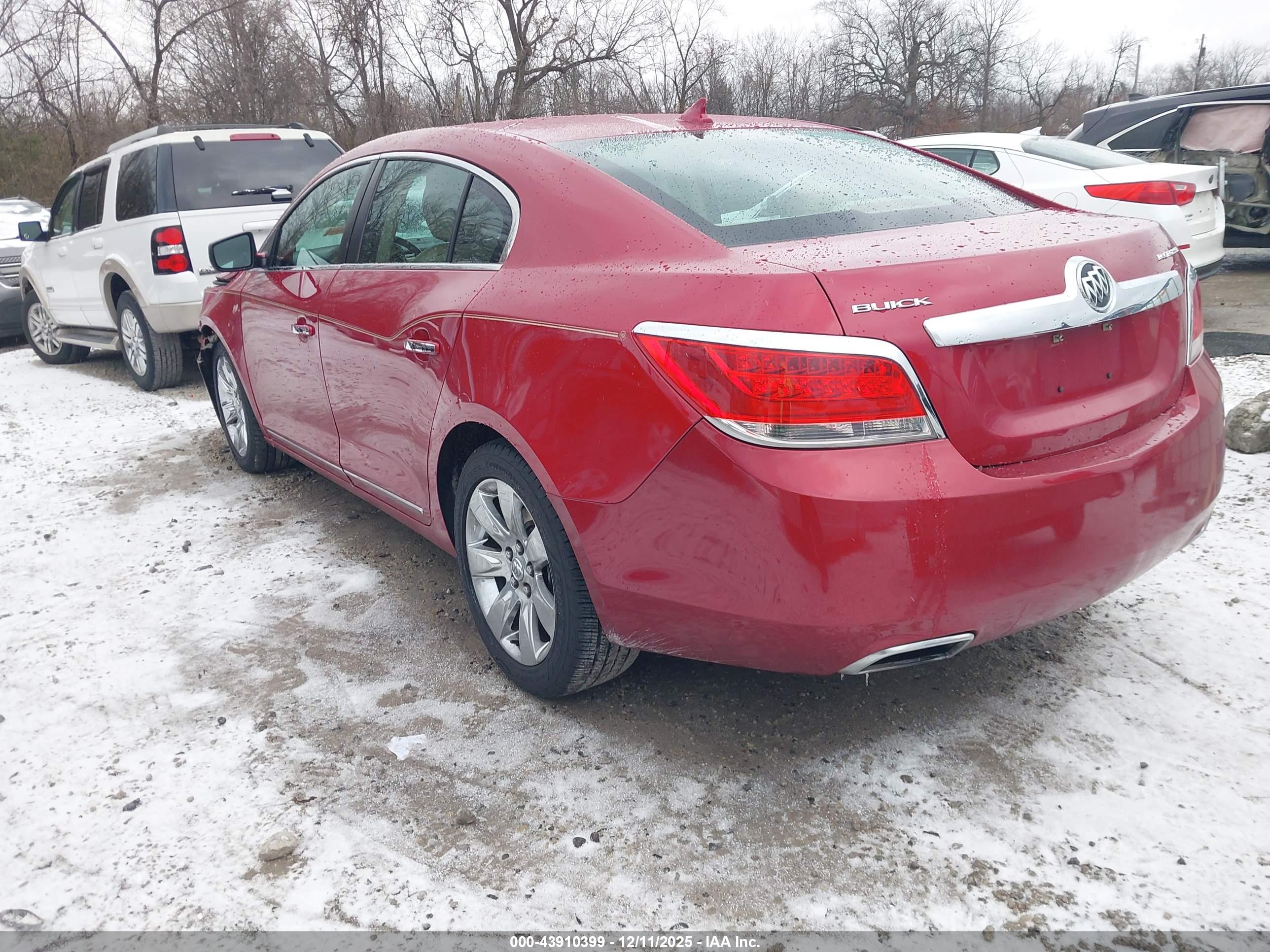 BUICK LACROSSE image 3