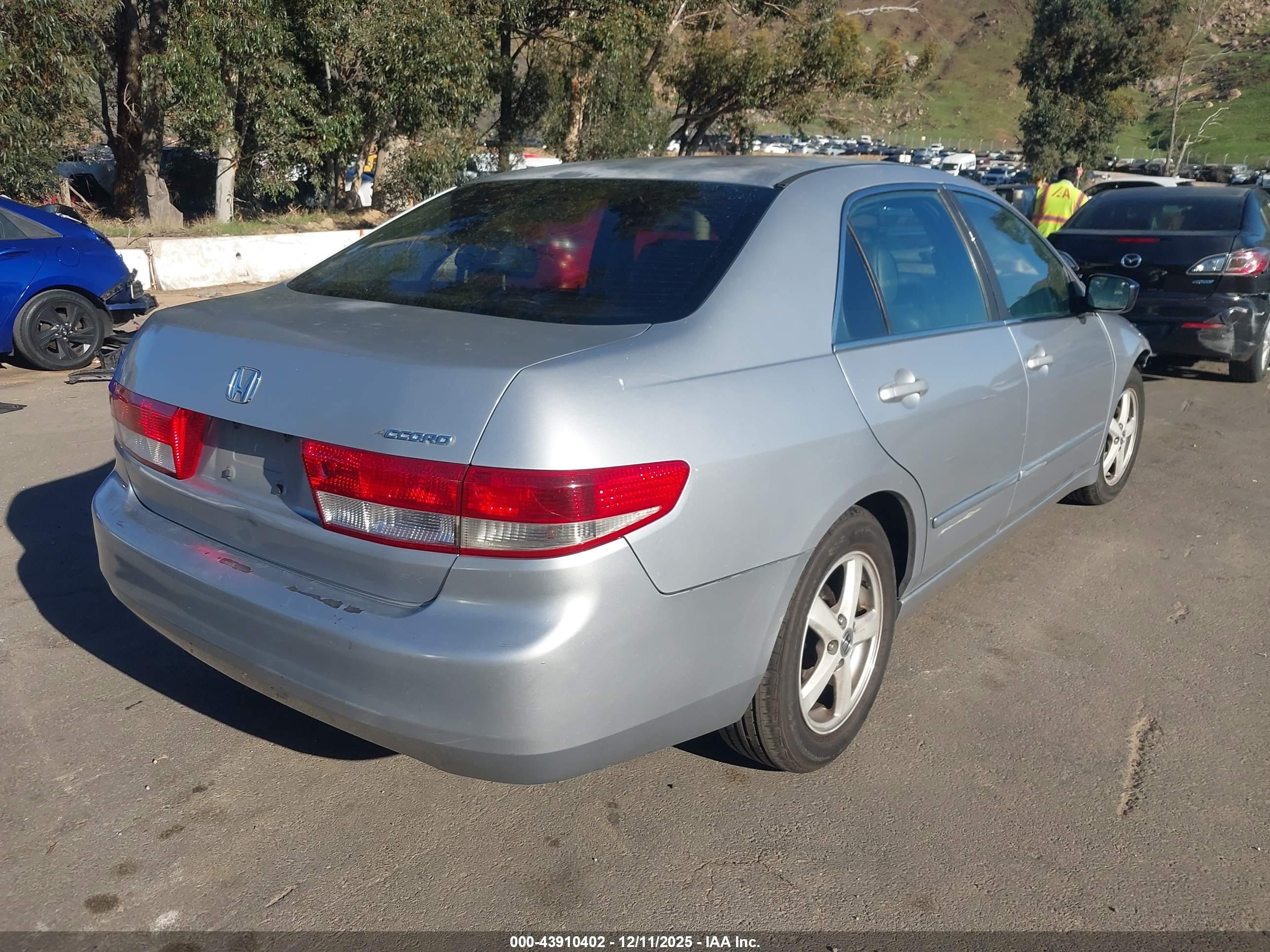 HONDA ACCORD image 4