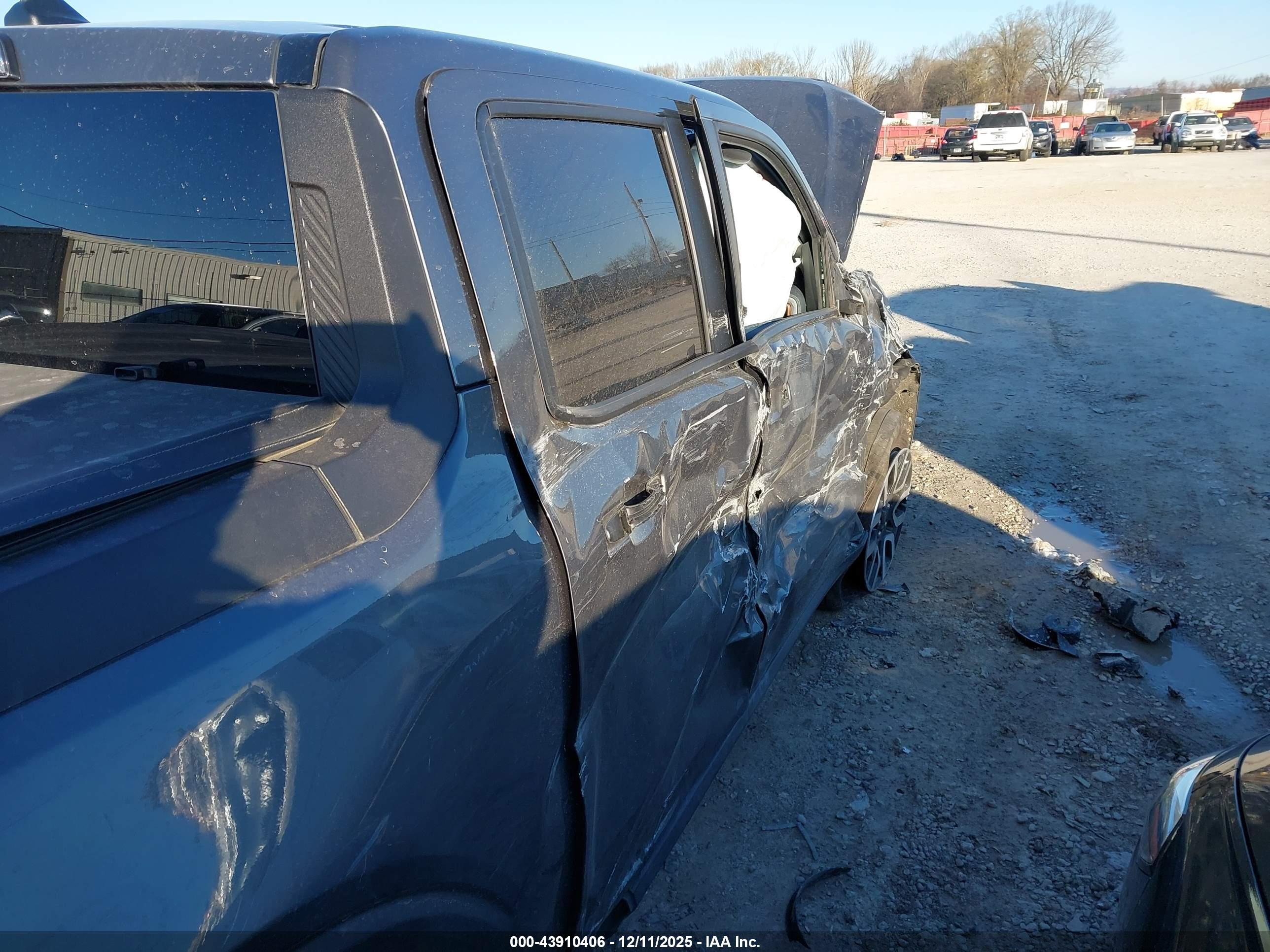 FORD MAVERICK image 6
