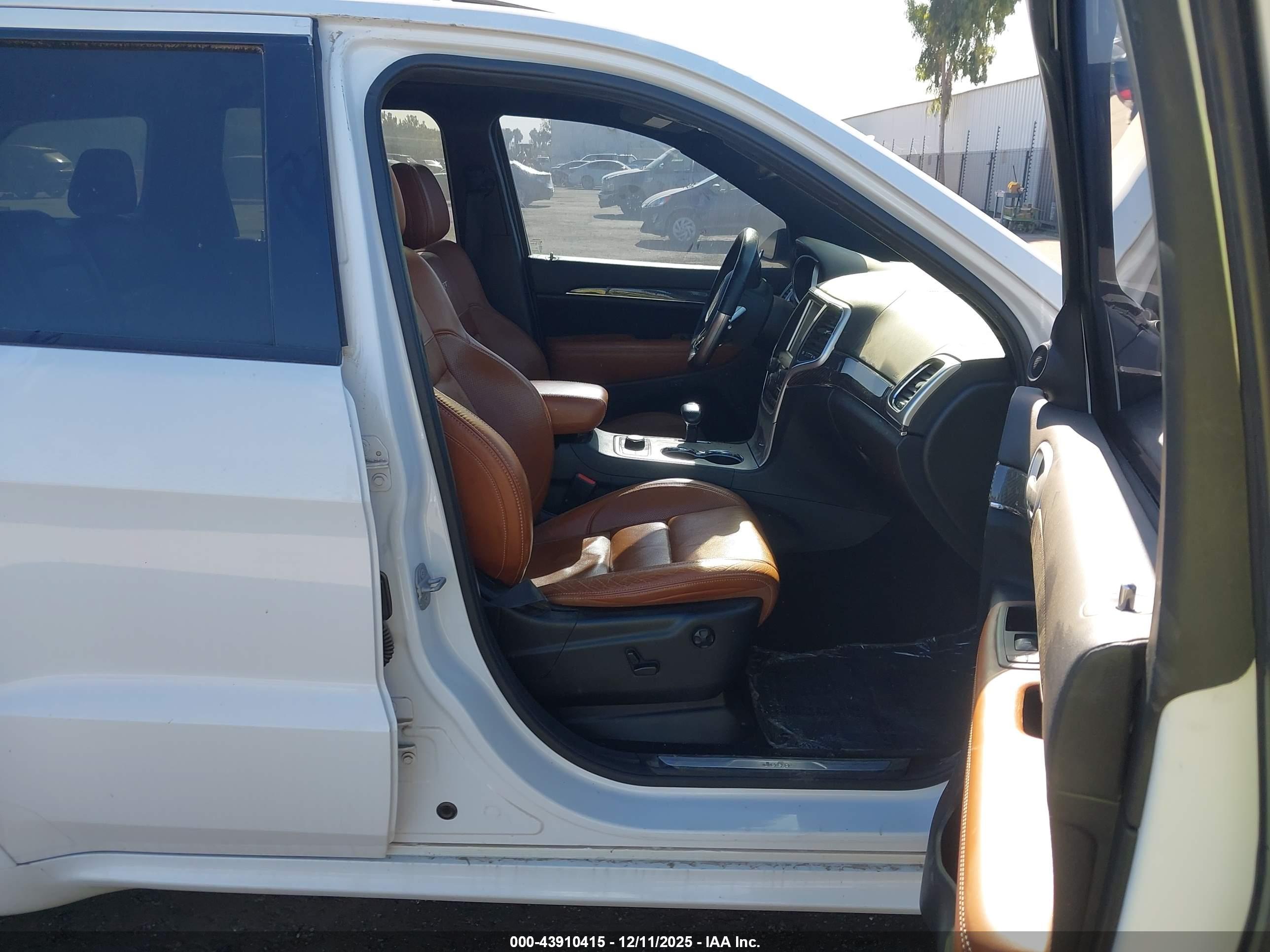 JEEP GRAND image 5