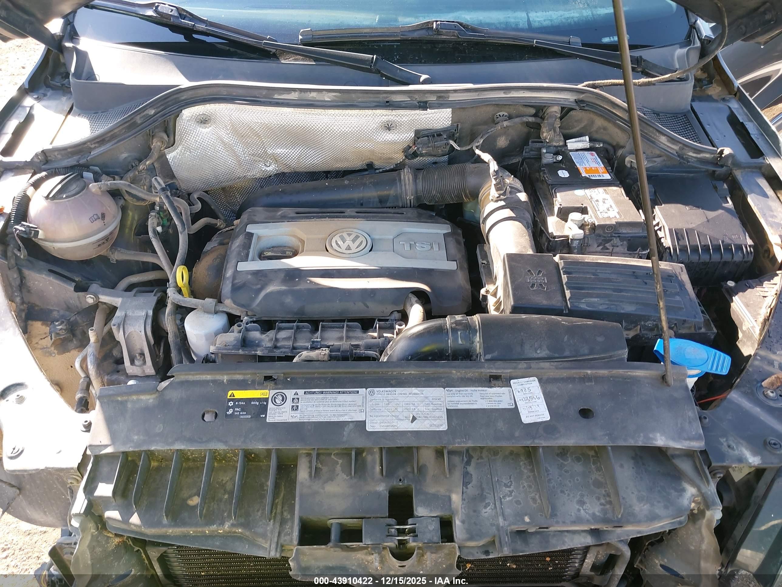 VOLKSWAGEN TIGUAN image 10