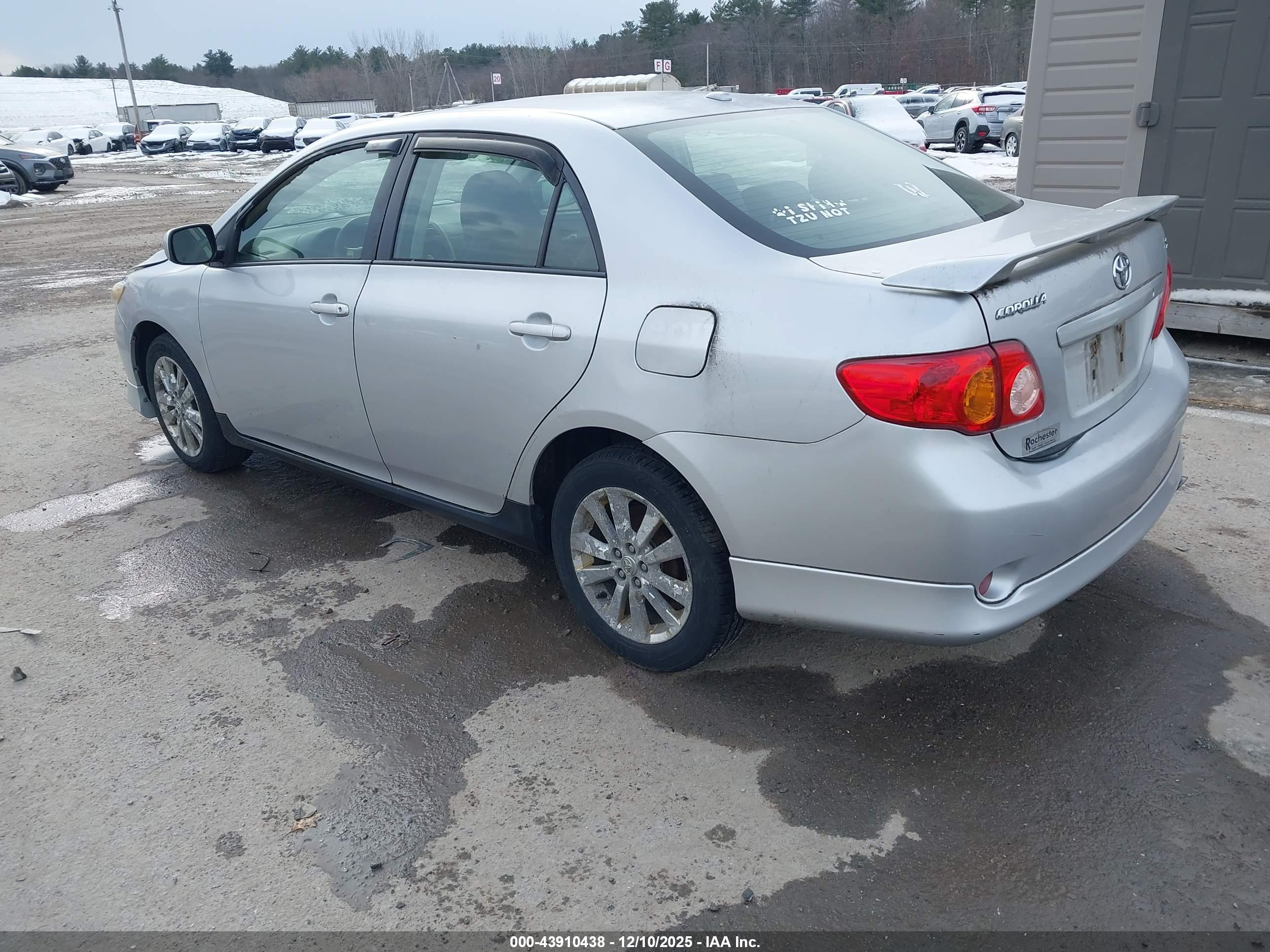 TOYOTA COROLLA image 3