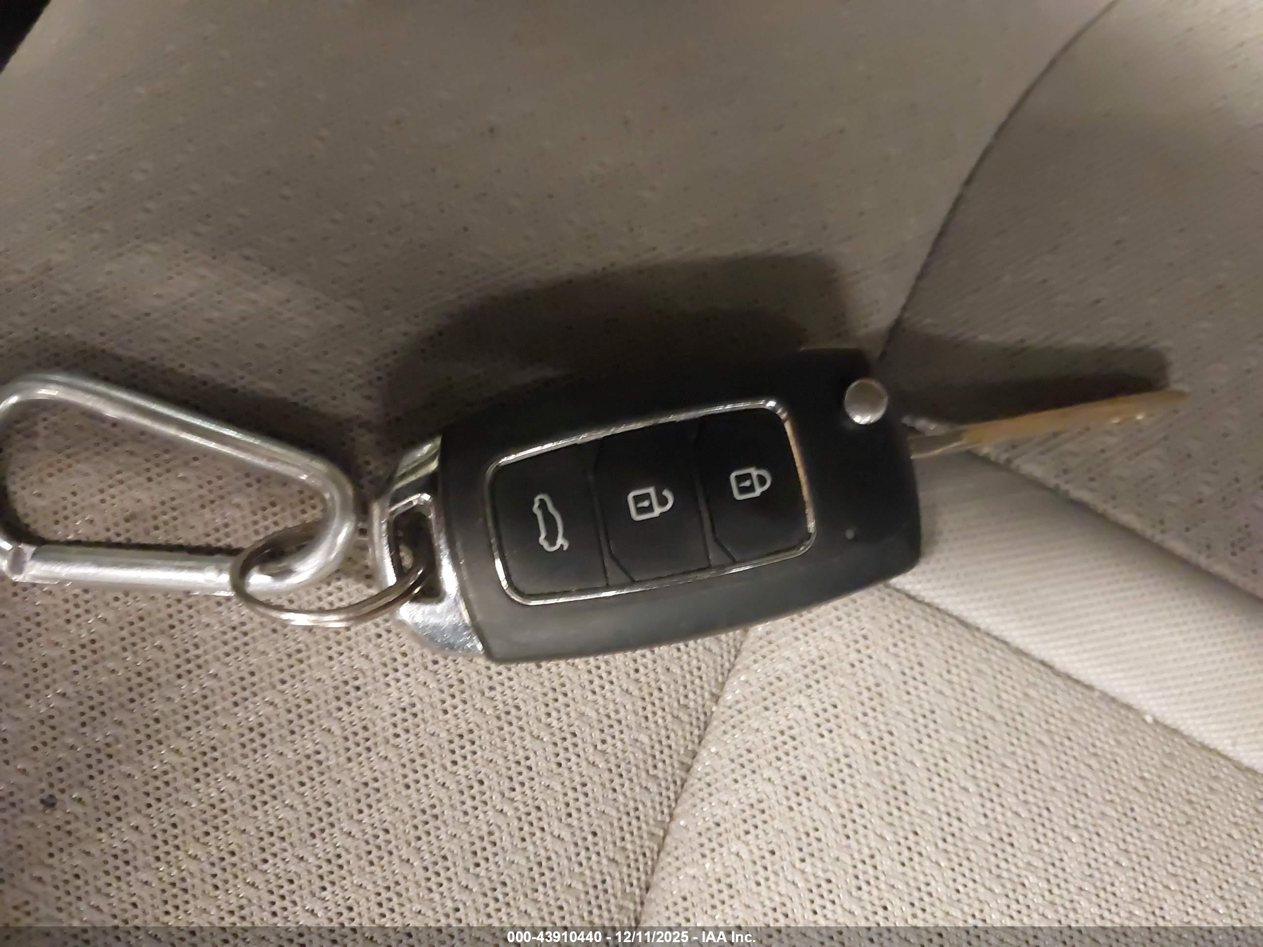 KIA OPTIMA image 11