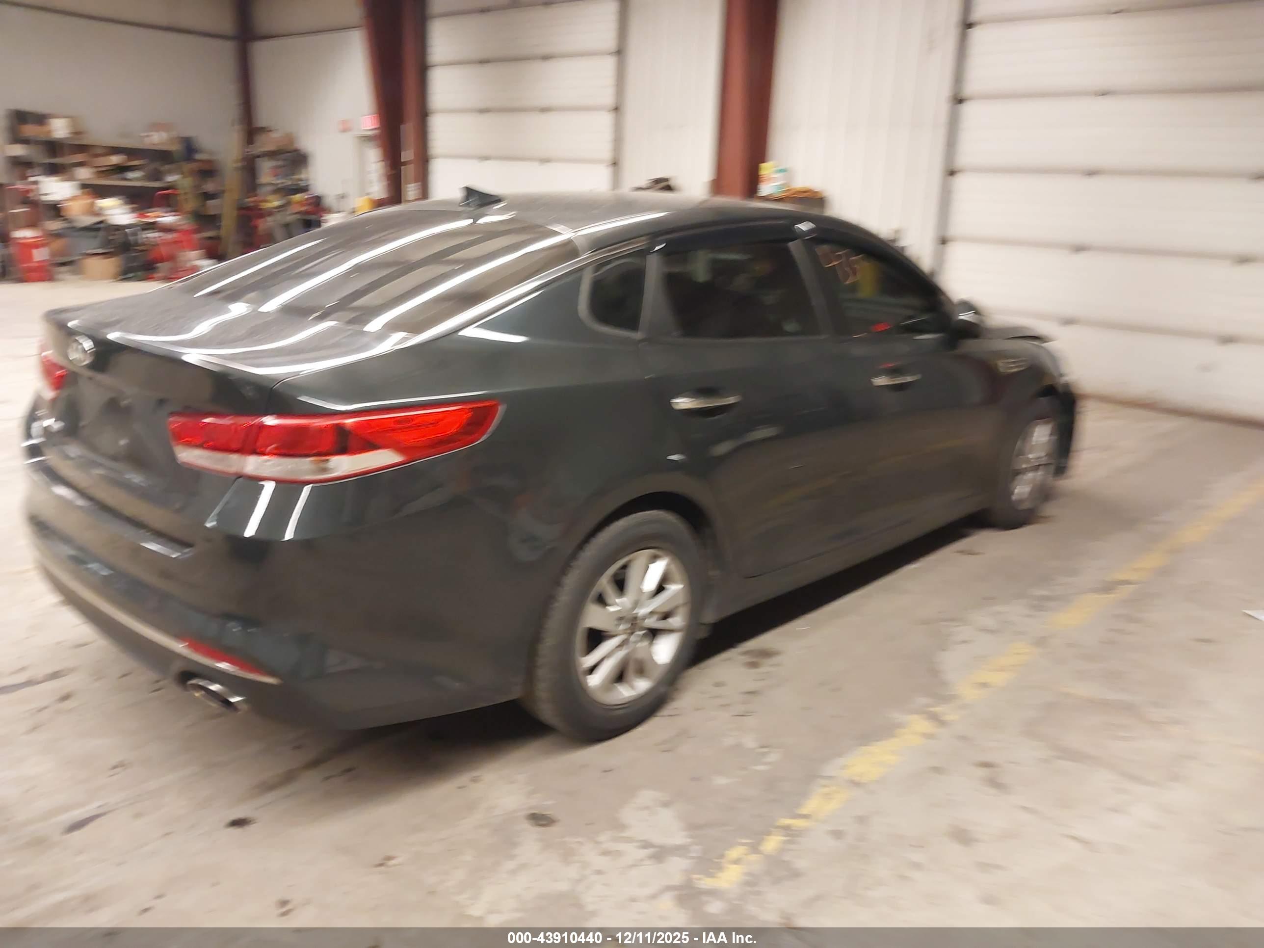KIA OPTIMA image 4