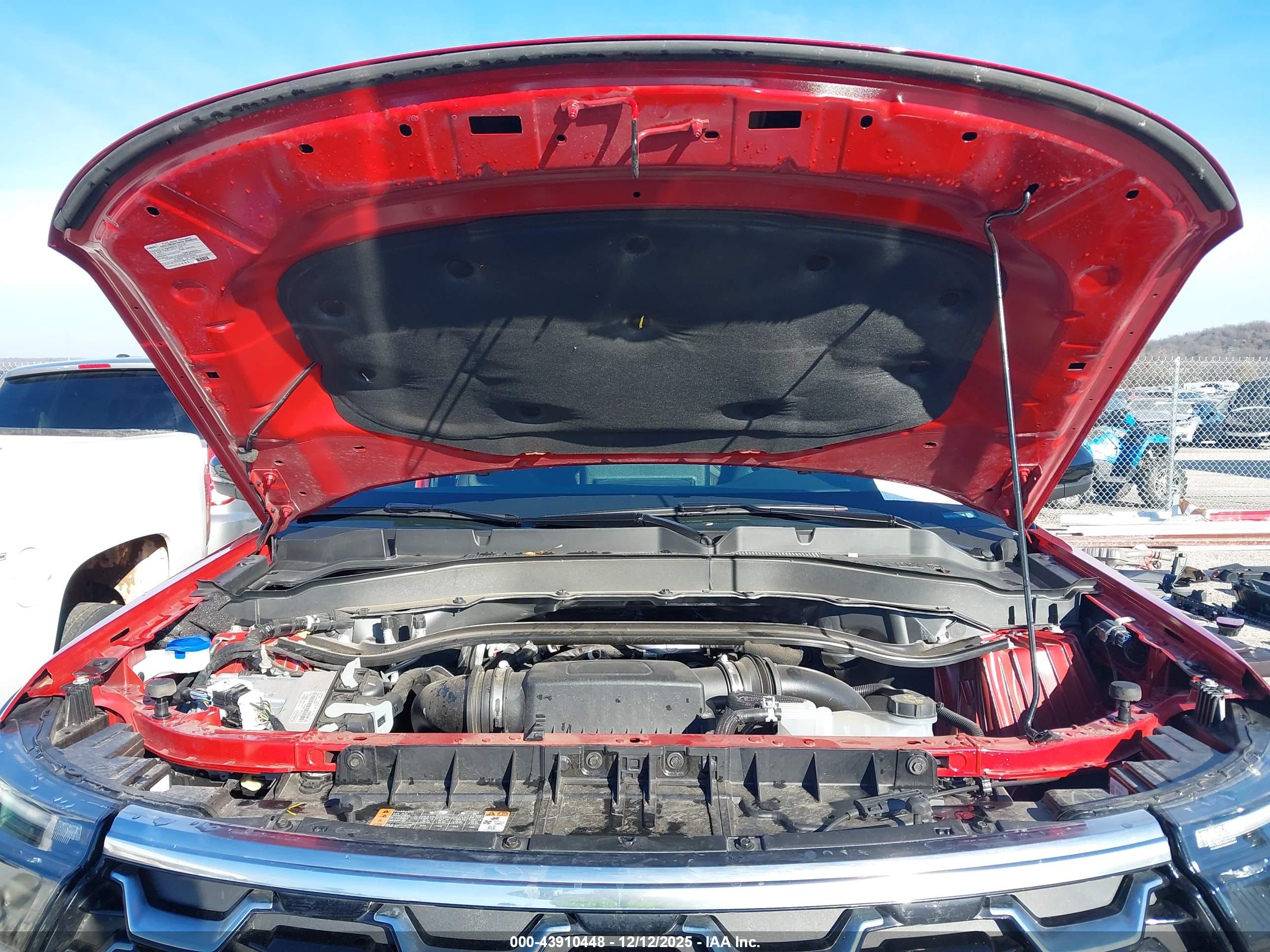 FORD EXPLORER image 10