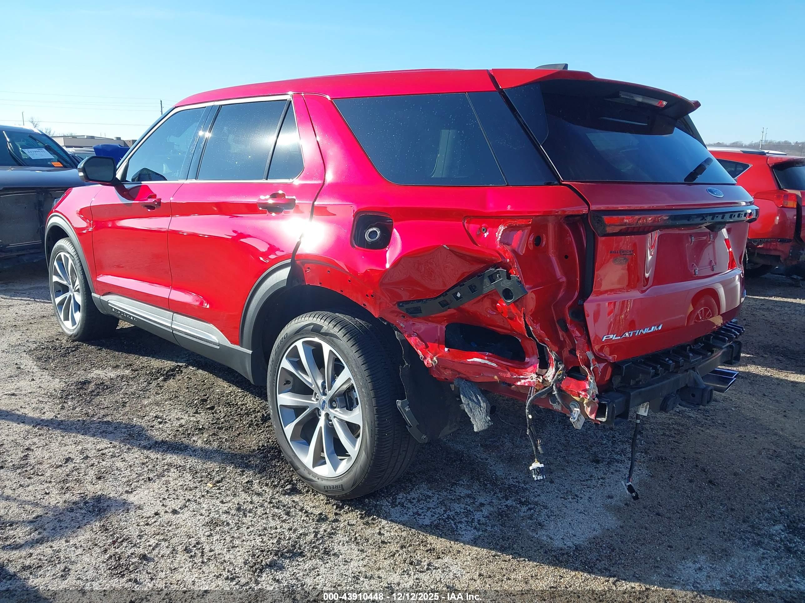 FORD EXPLORER image 3