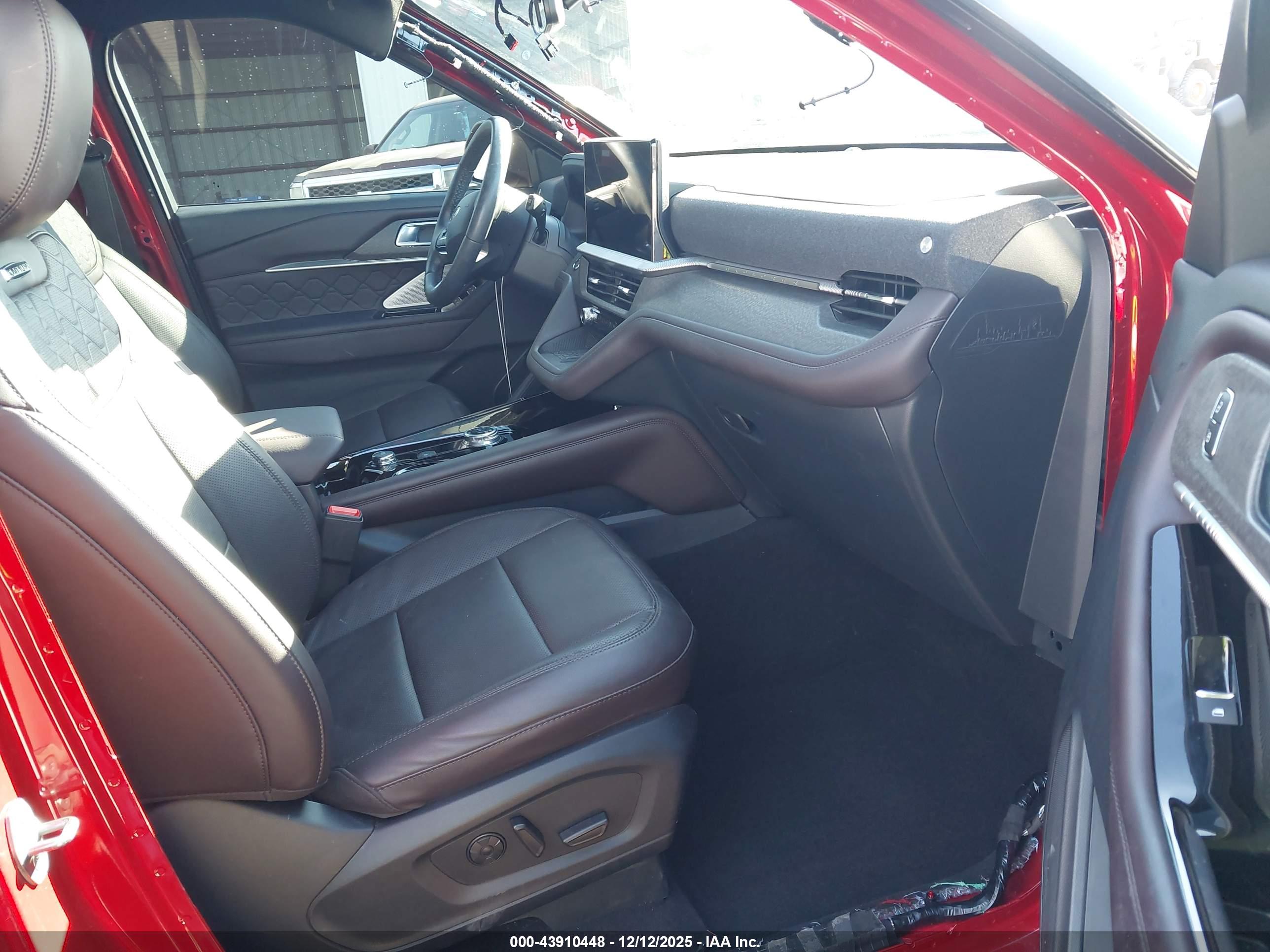 FORD EXPLORER image 5
