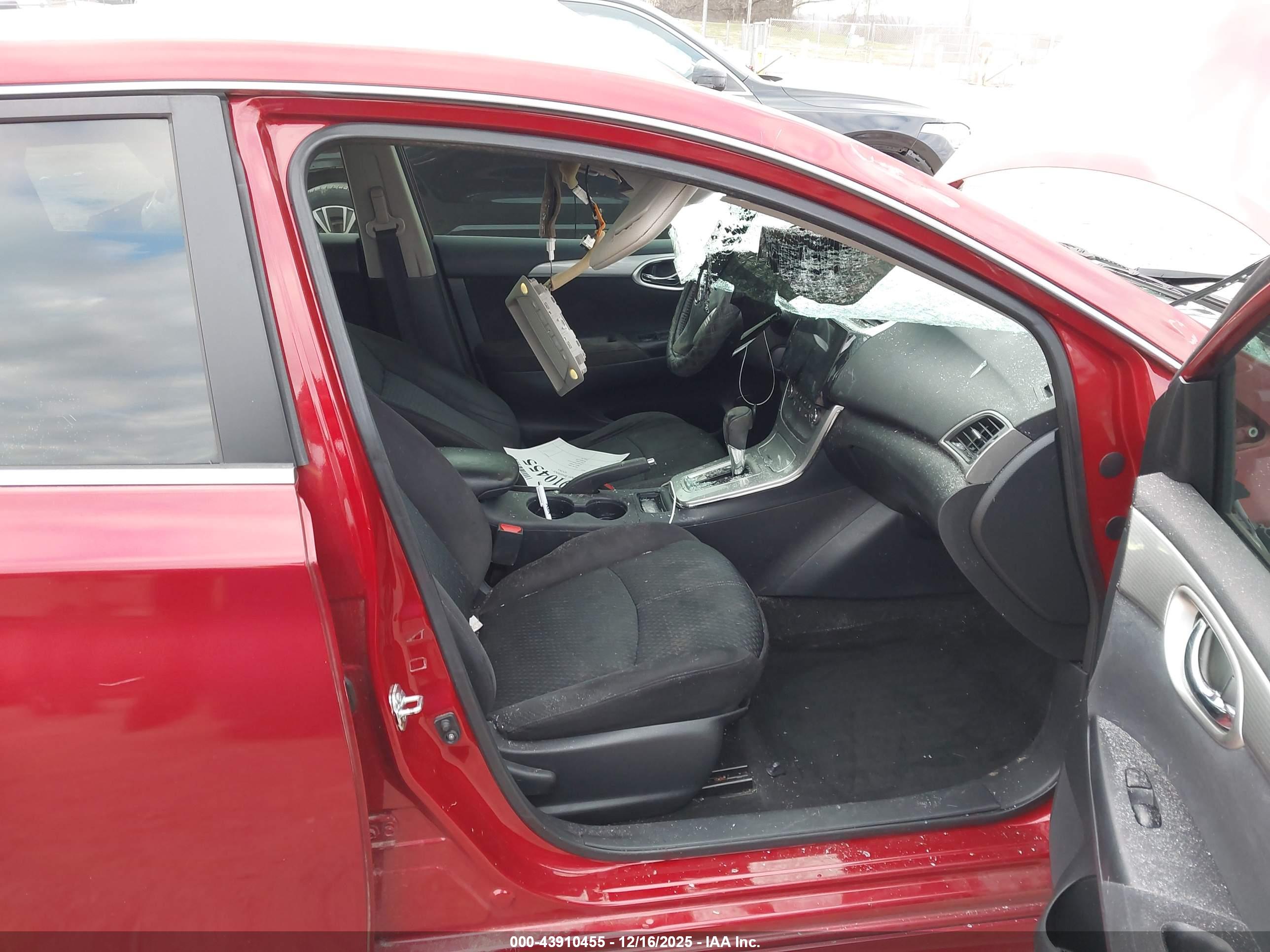NISSAN SENTRA image 5