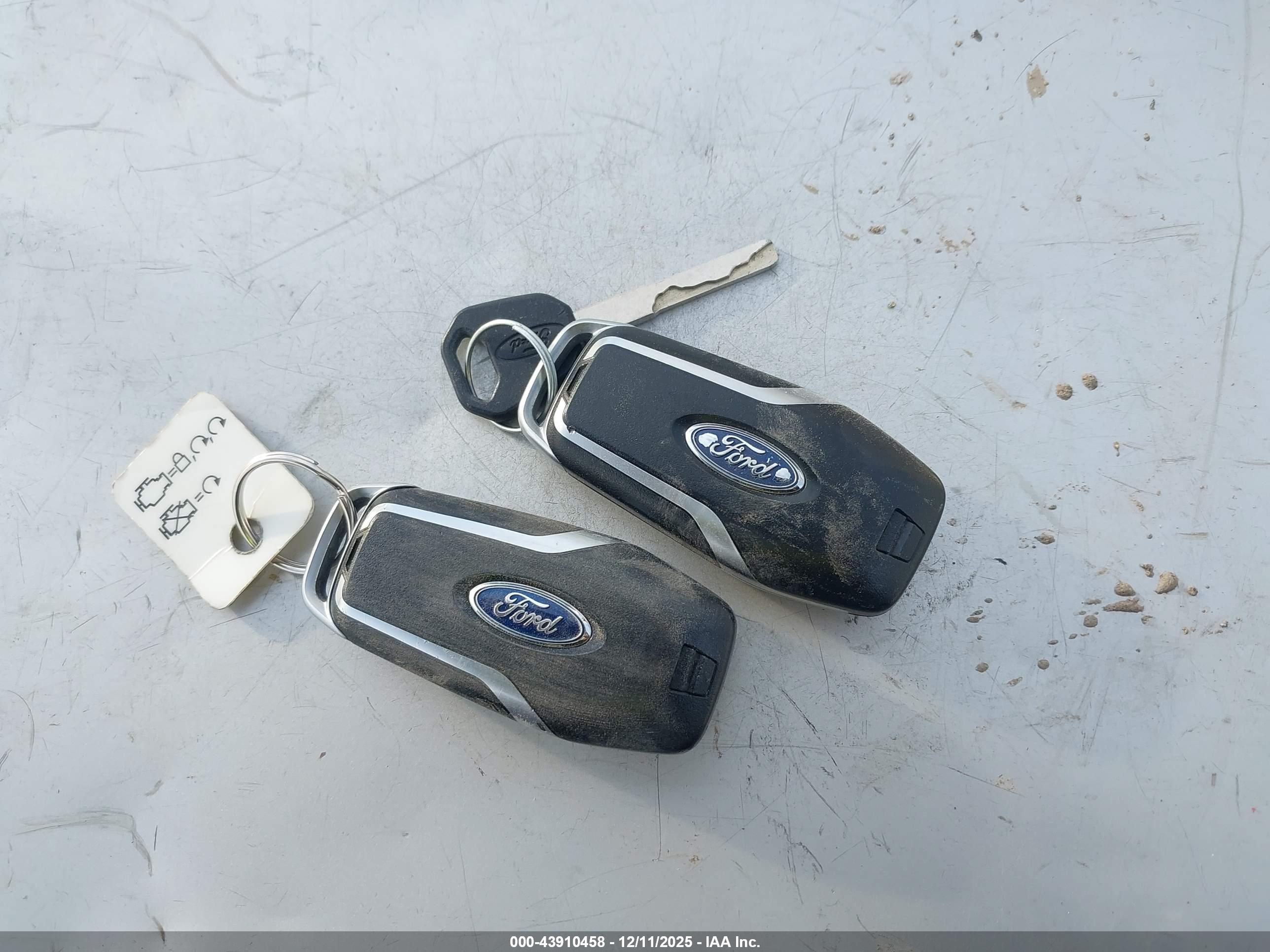 FORD EXPLORER image 11