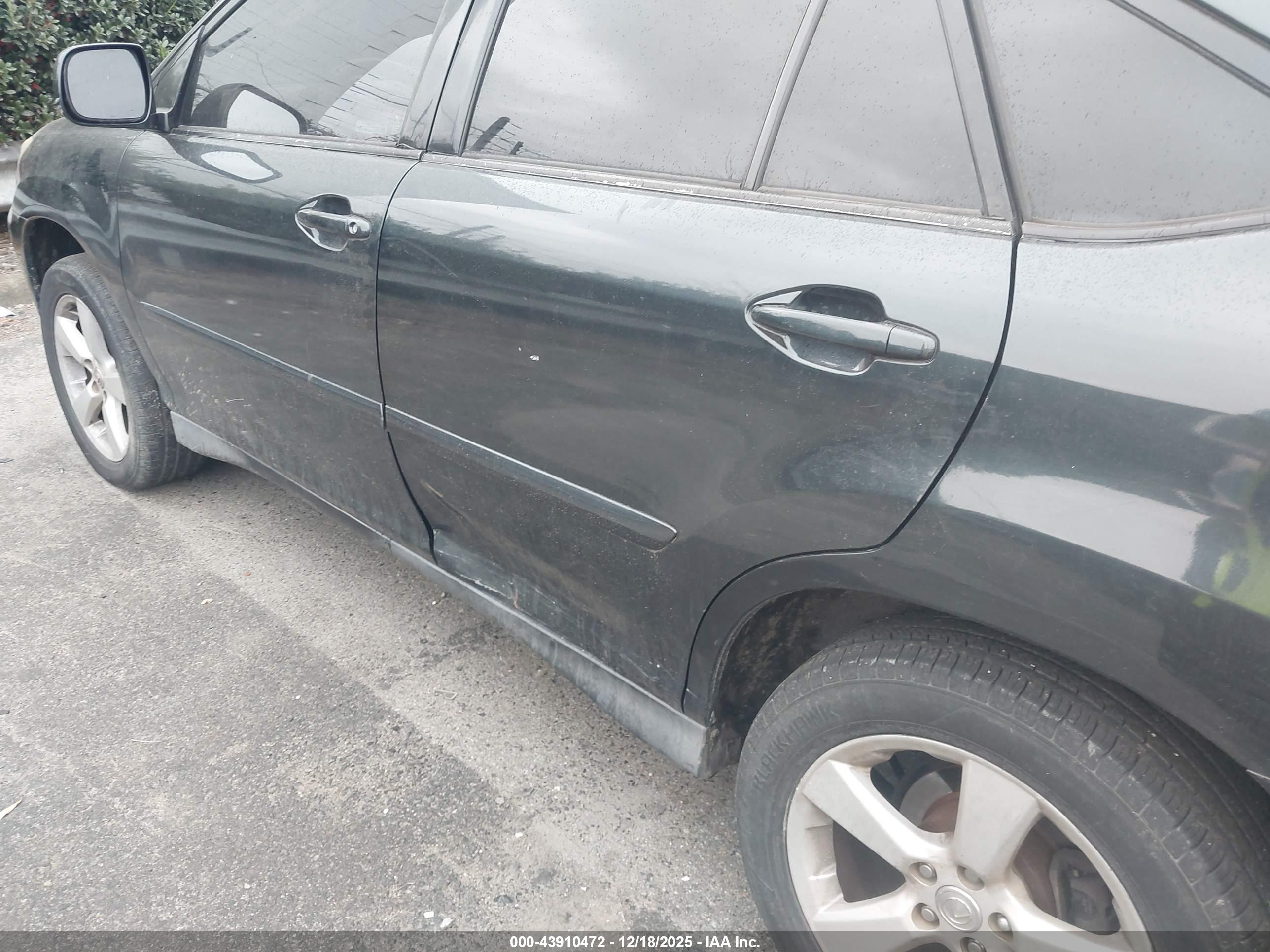 LEXUS RX image 6