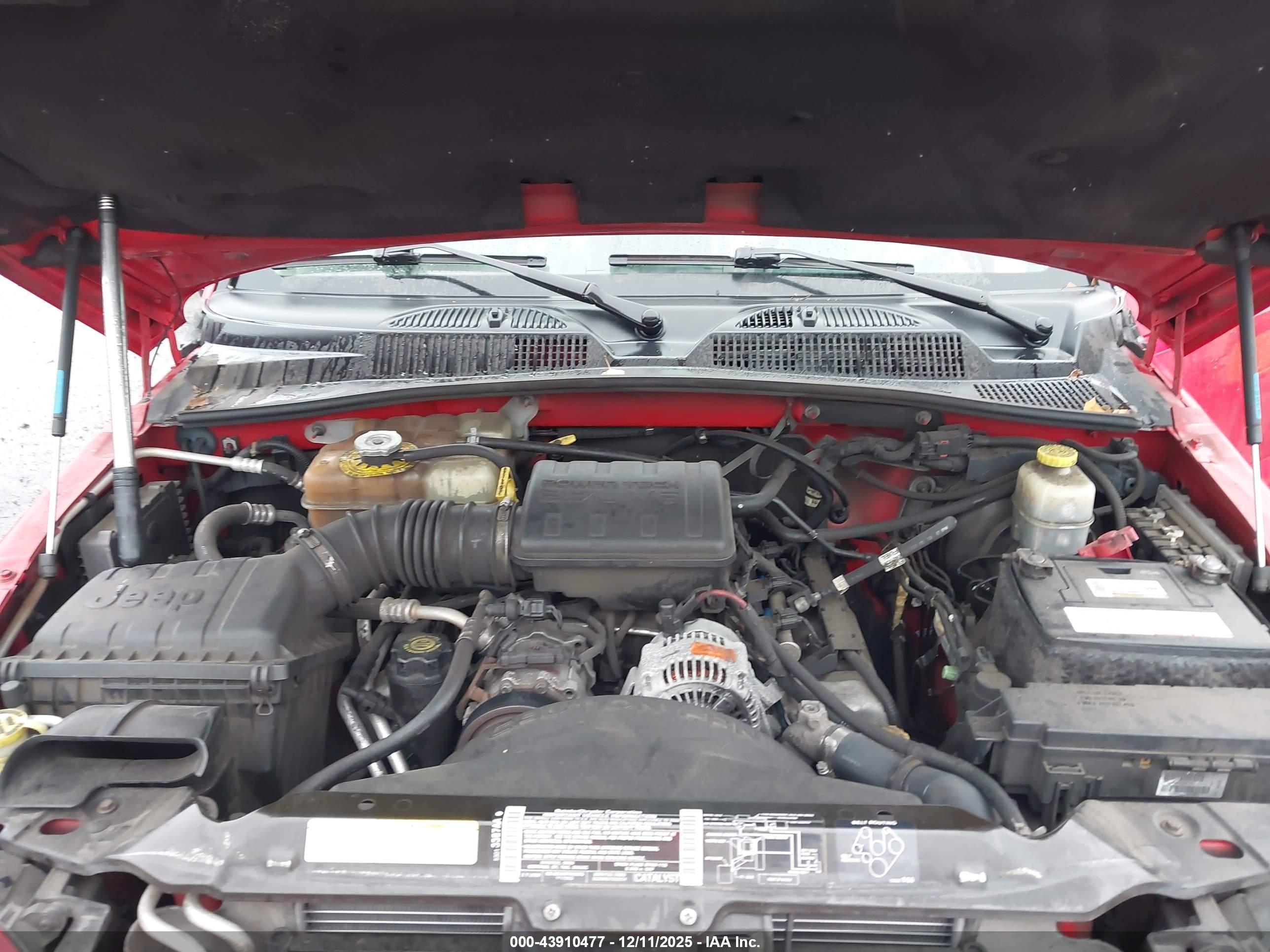 JEEP LIBERTY image 10