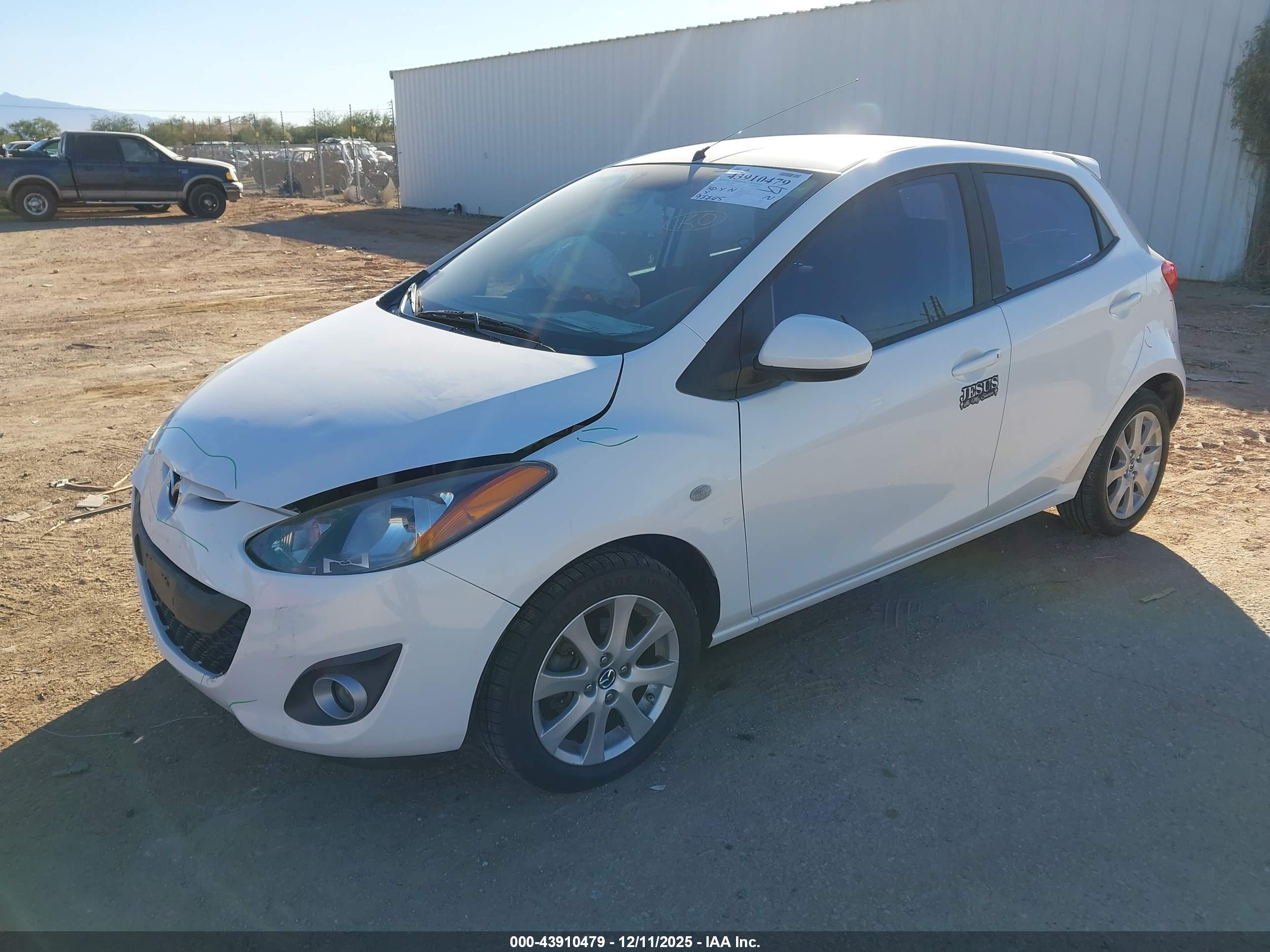 MAZDA MAZDA2 image 2